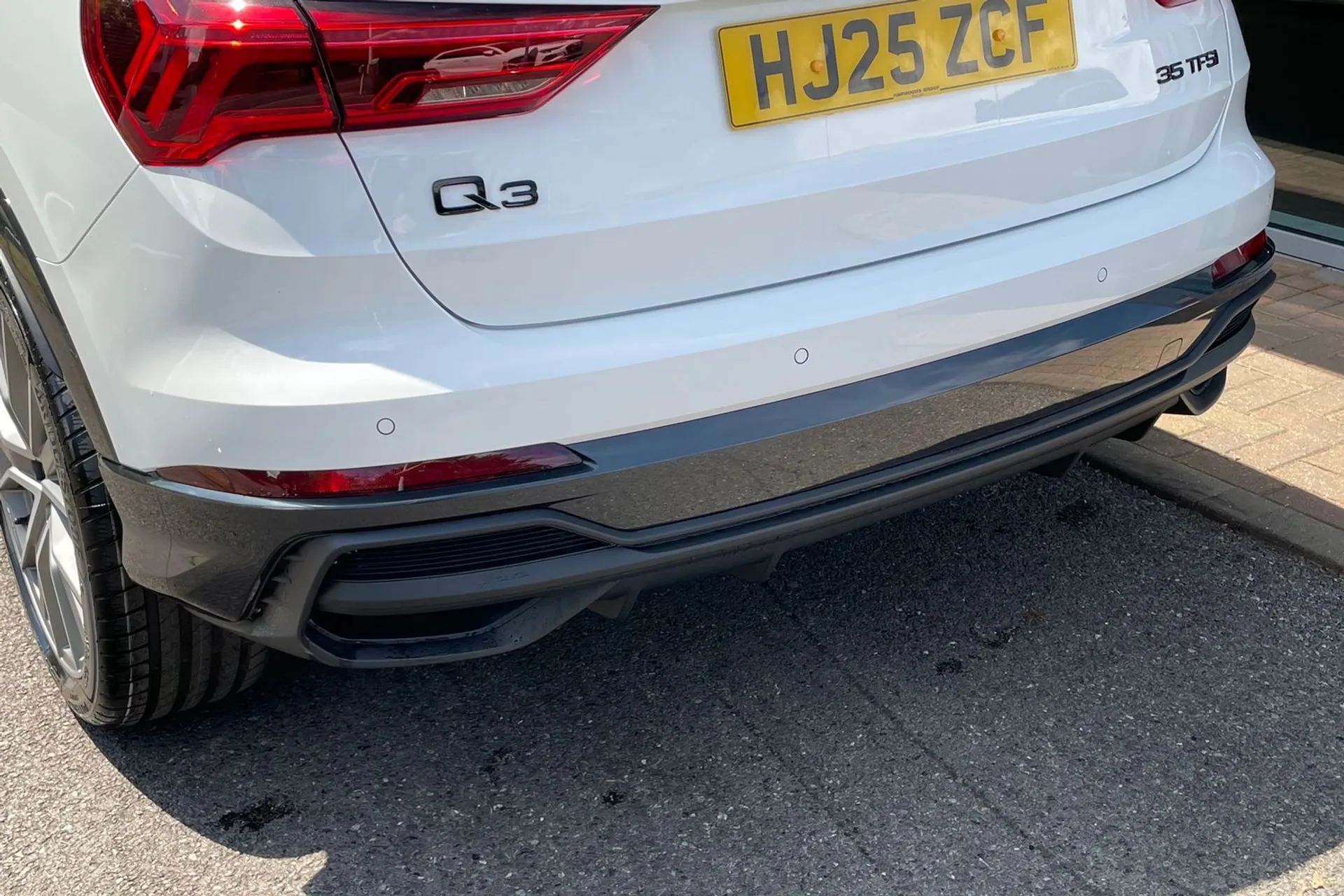 Audi Q3 thumbnail image number 17