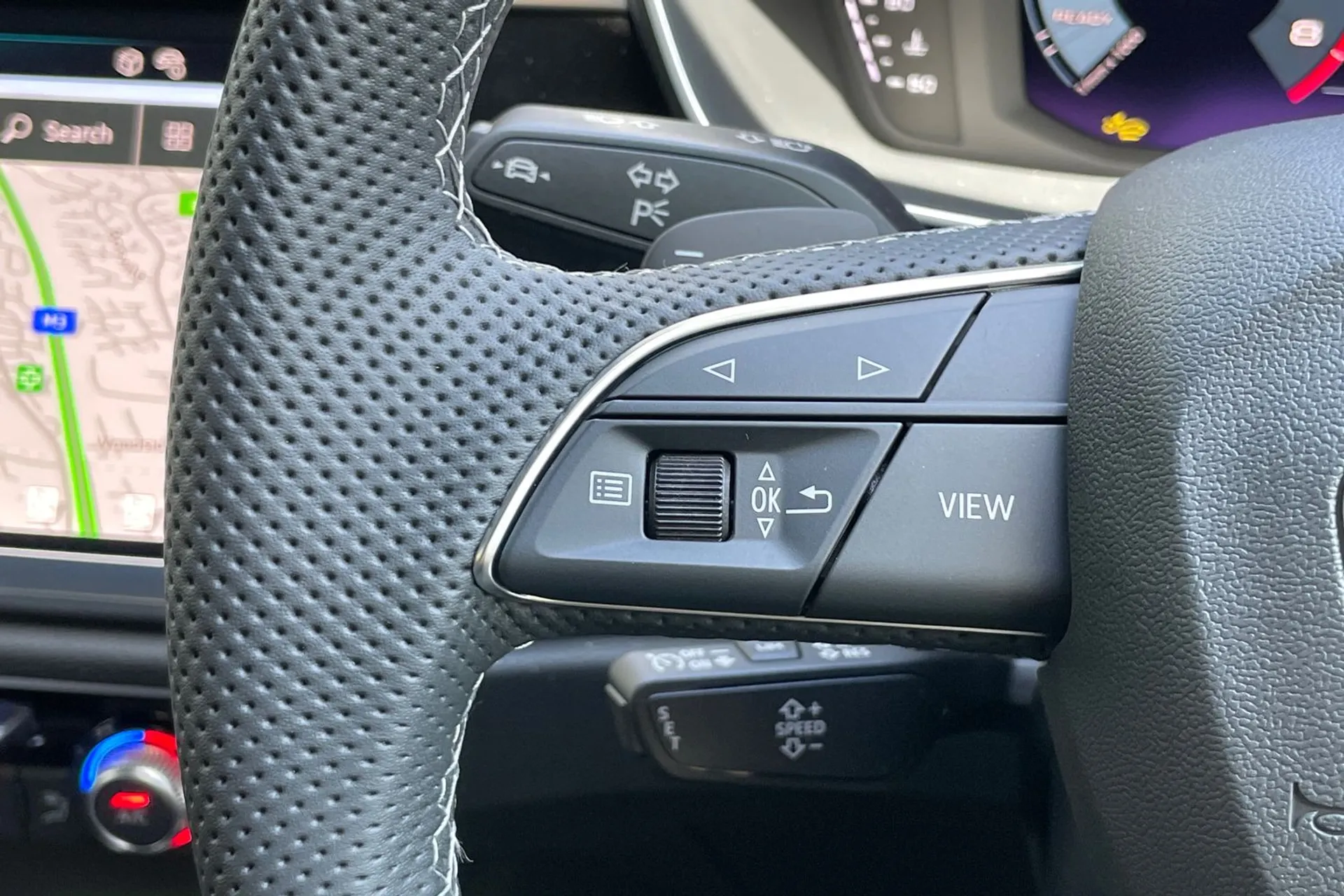 Audi Q3 thumbnail image number 57