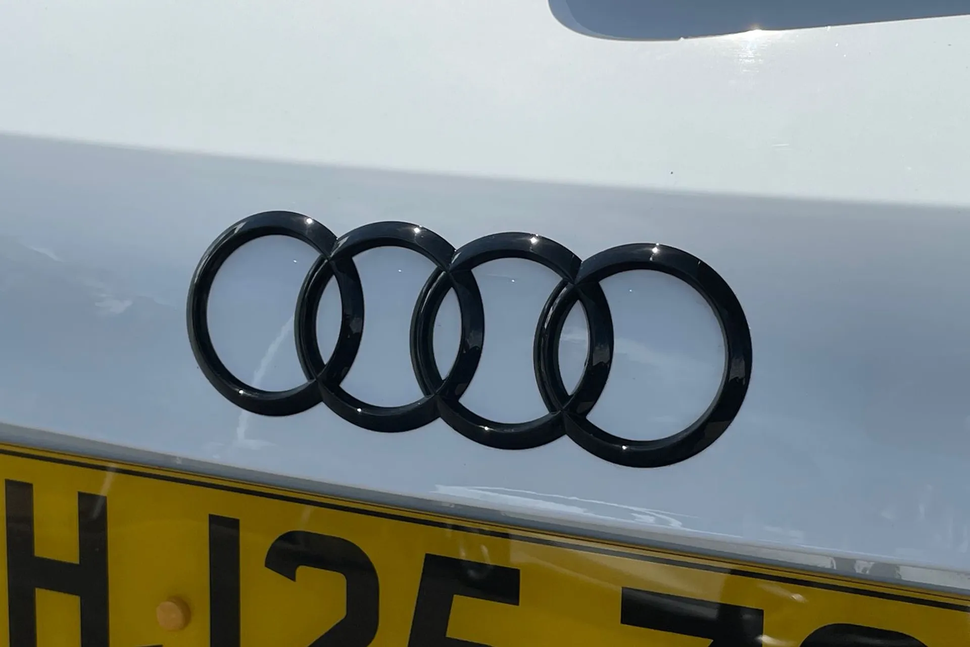 Audi Q3 thumbnail image number 49