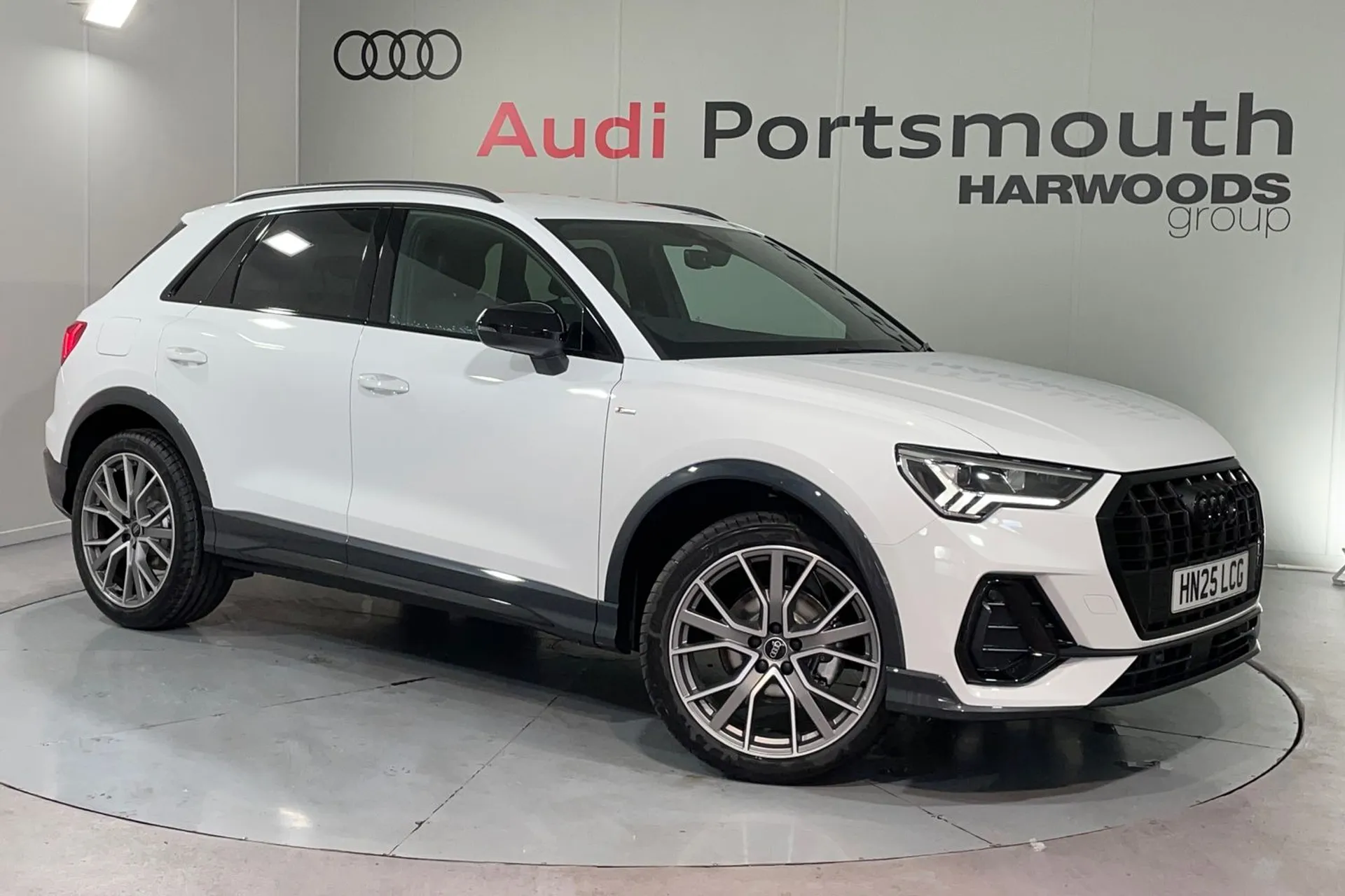 Audi Q3 focused image