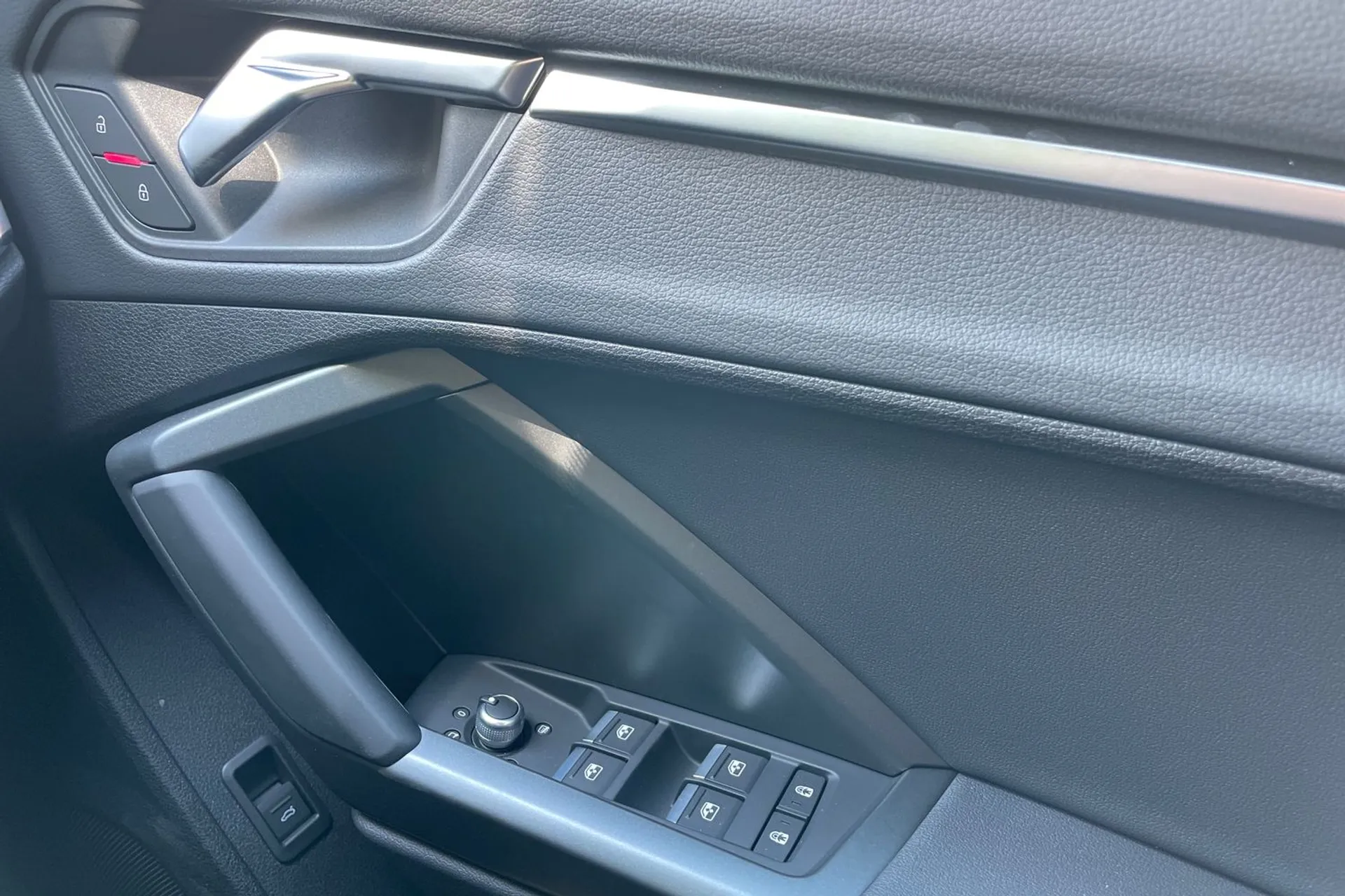 Audi Q3 thumbnail image number 42