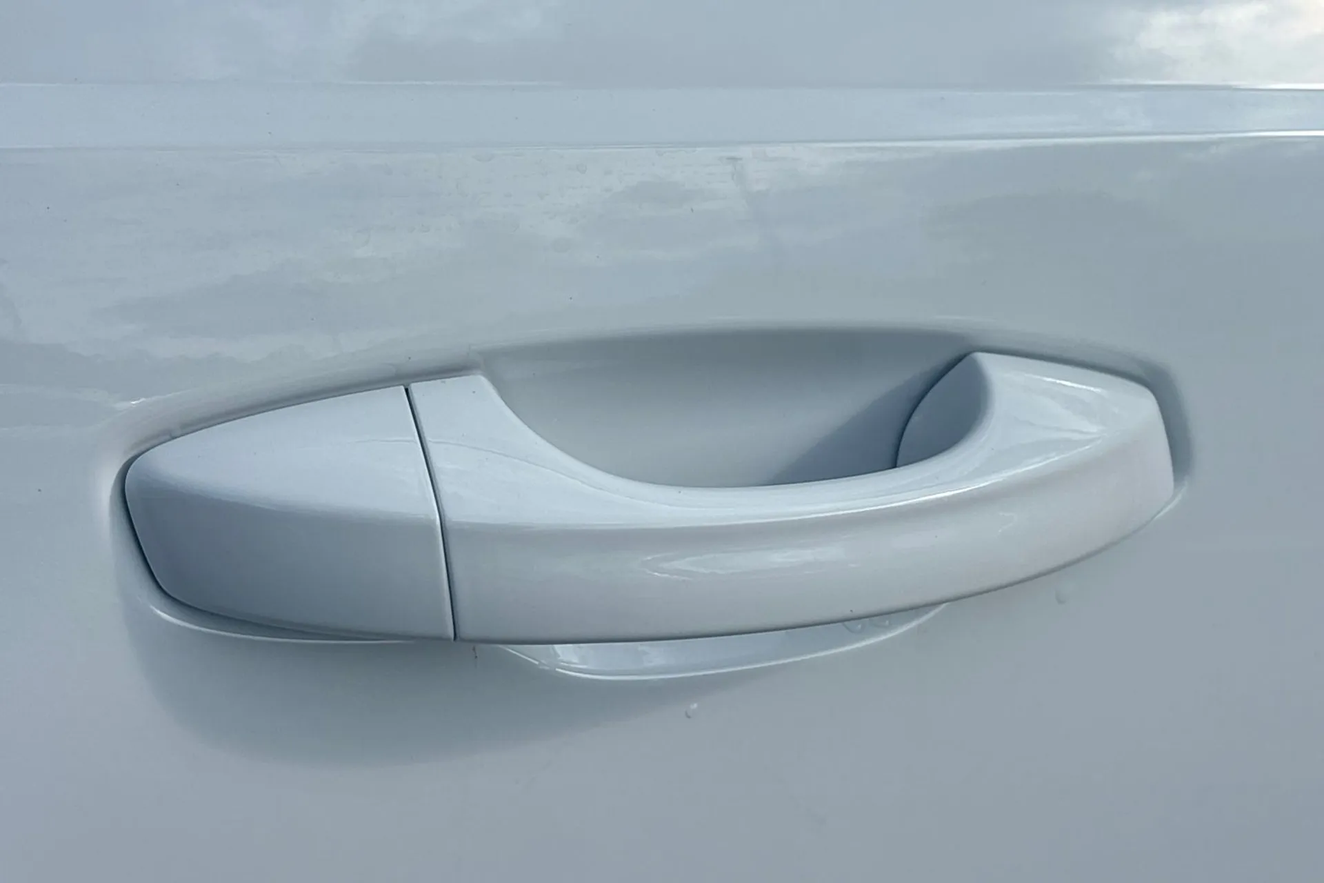 Audi Q3 thumbnail image number 23