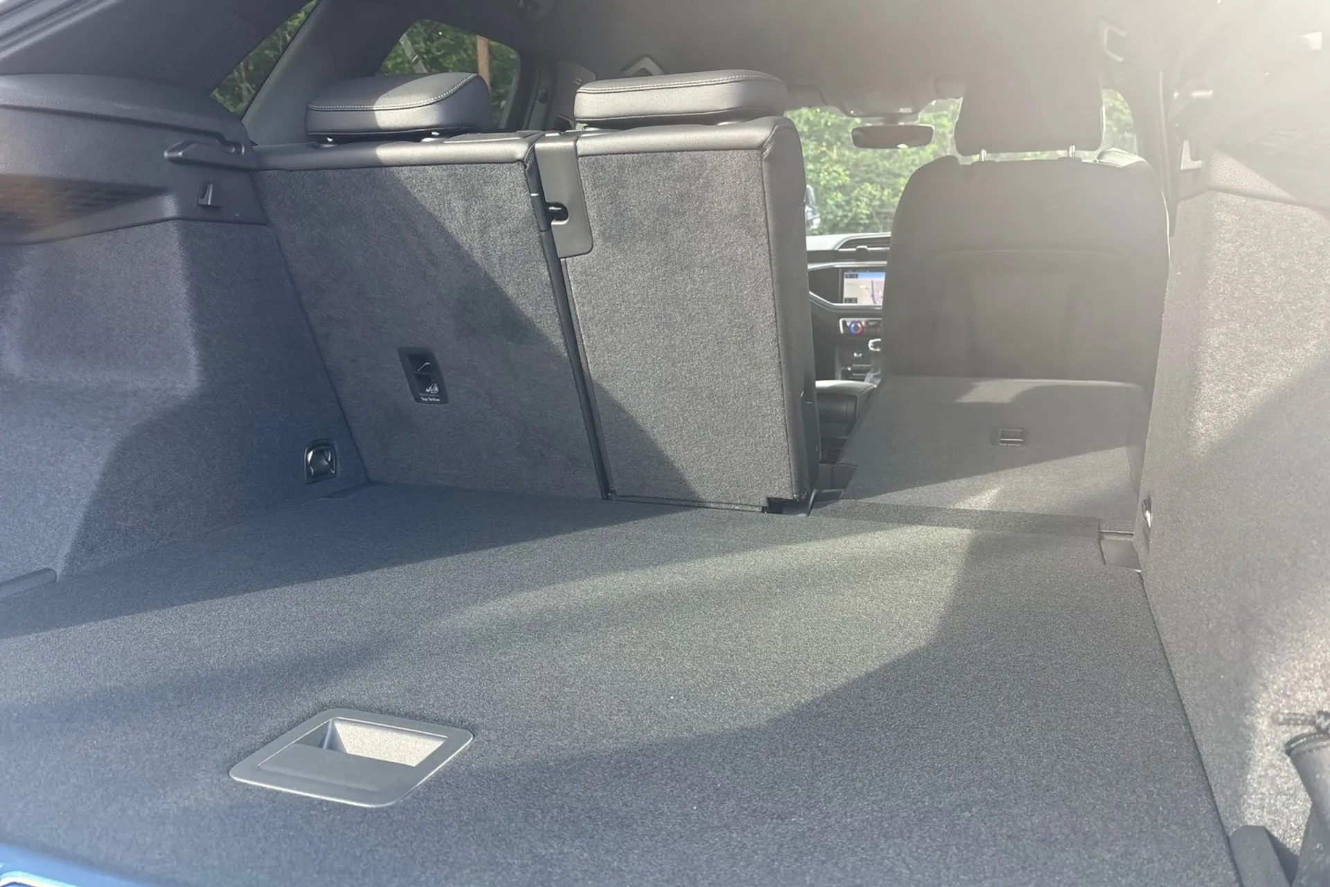 Audi Q3 thumbnail image number 27