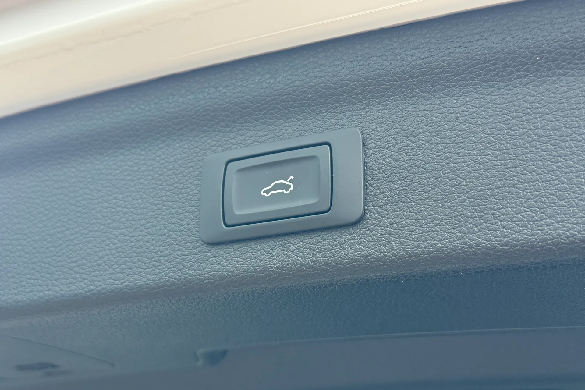 Audi Q3 thumbnail image number 43