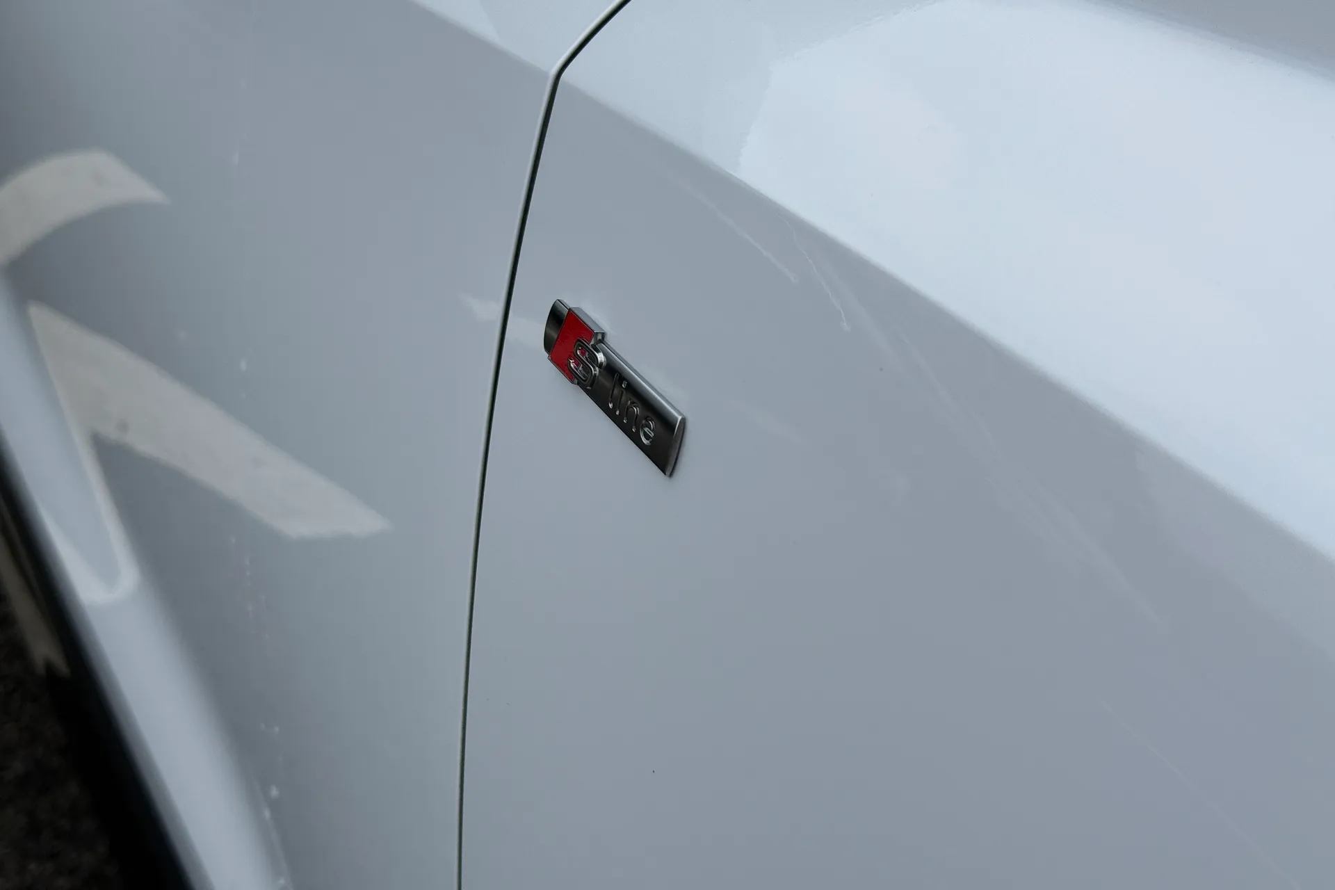 Audi Q3 thumbnail image number 9