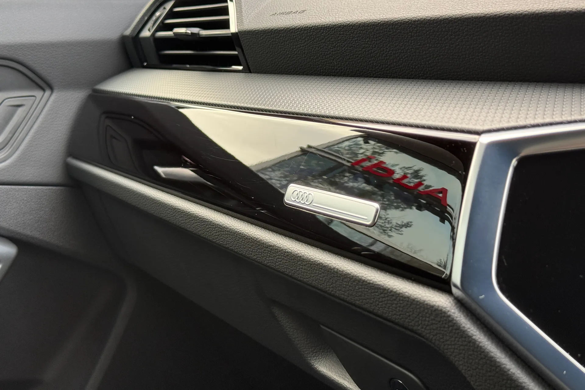 Audi Q3 thumbnail image number 58