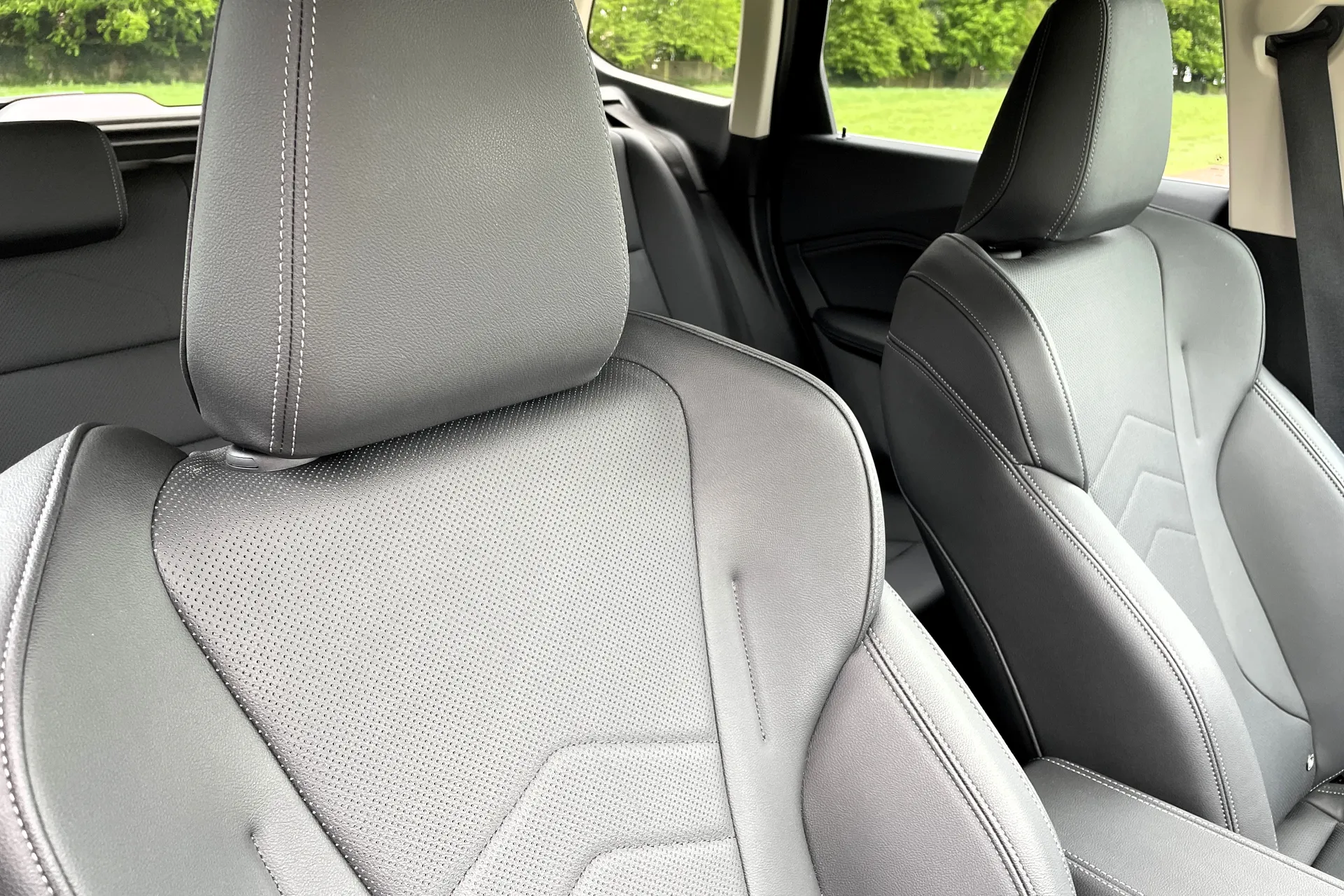 BMW X1 thumbnail image number 54