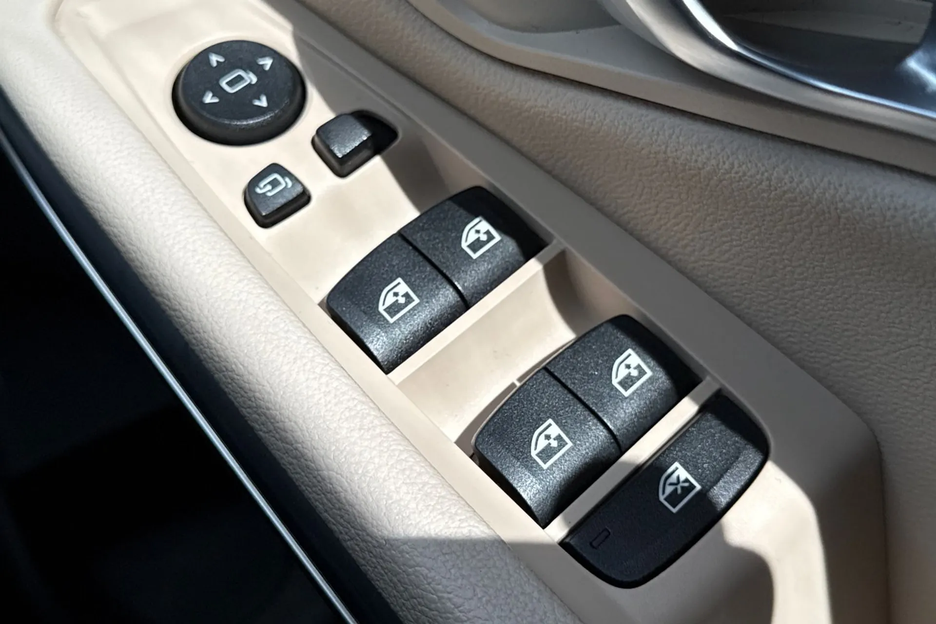 BMW 3 SERIES thumbnail image number 14