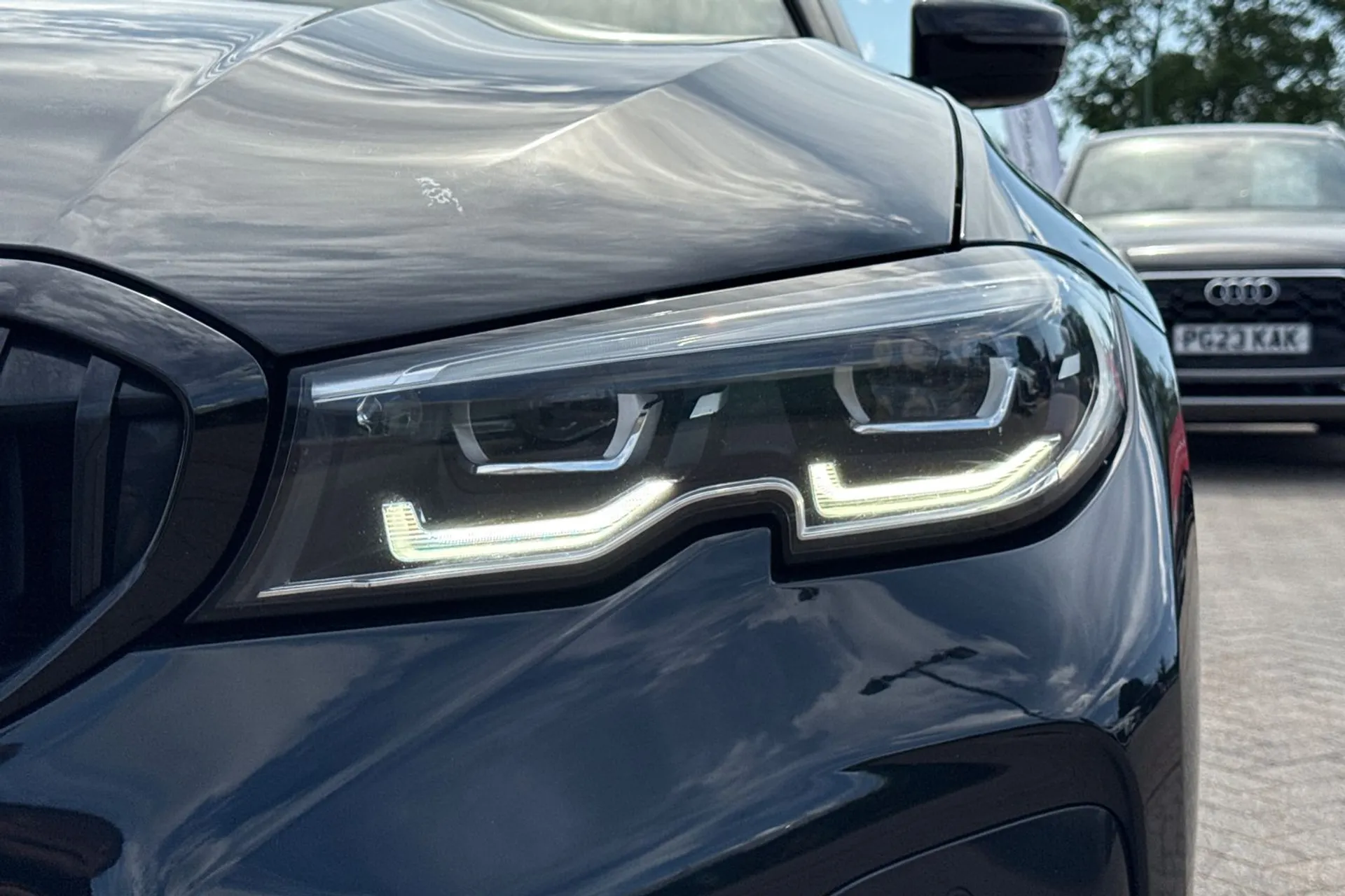BMW 3 SERIES thumbnail image number 43