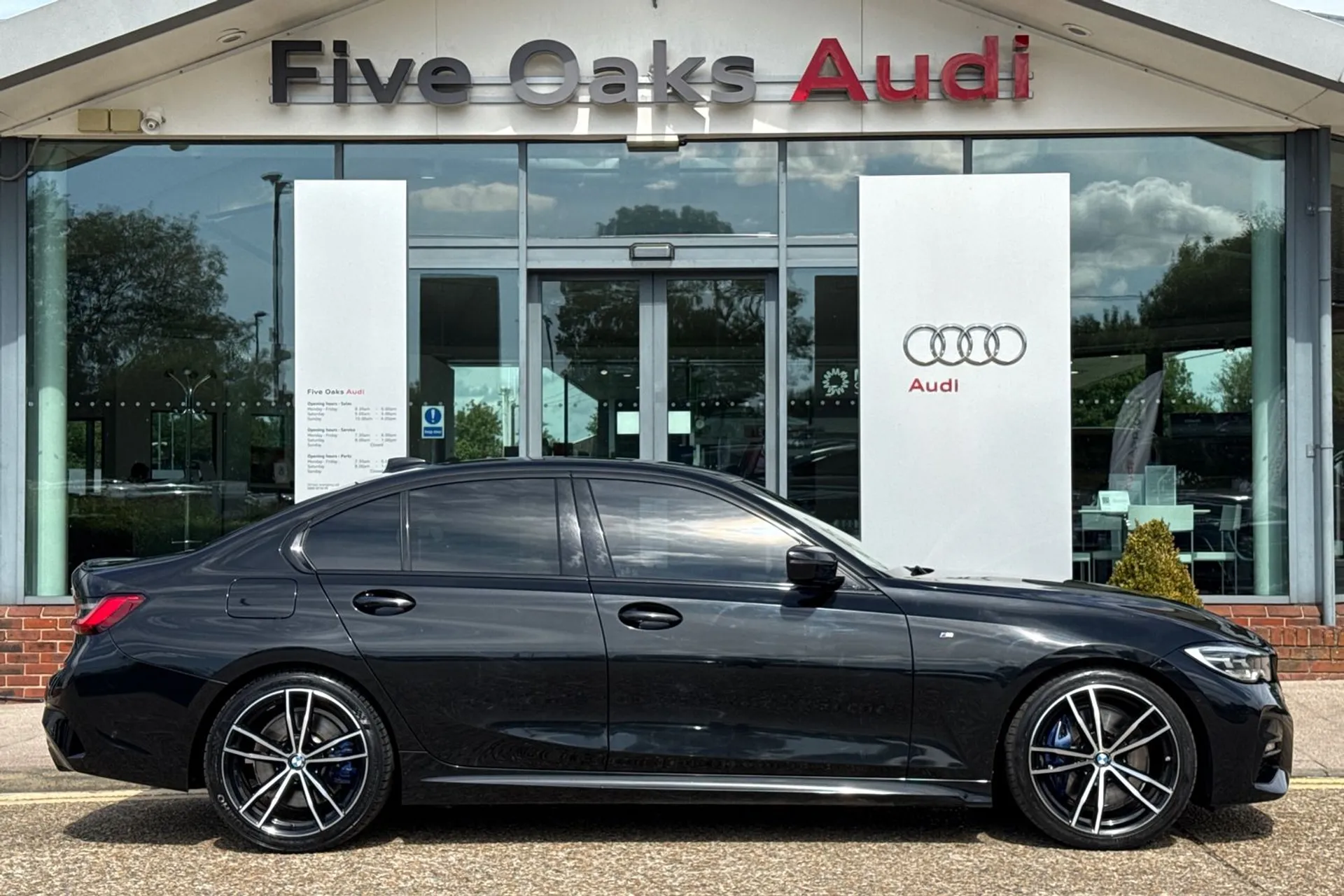 BMW 3 SERIES thumbnail image number 2