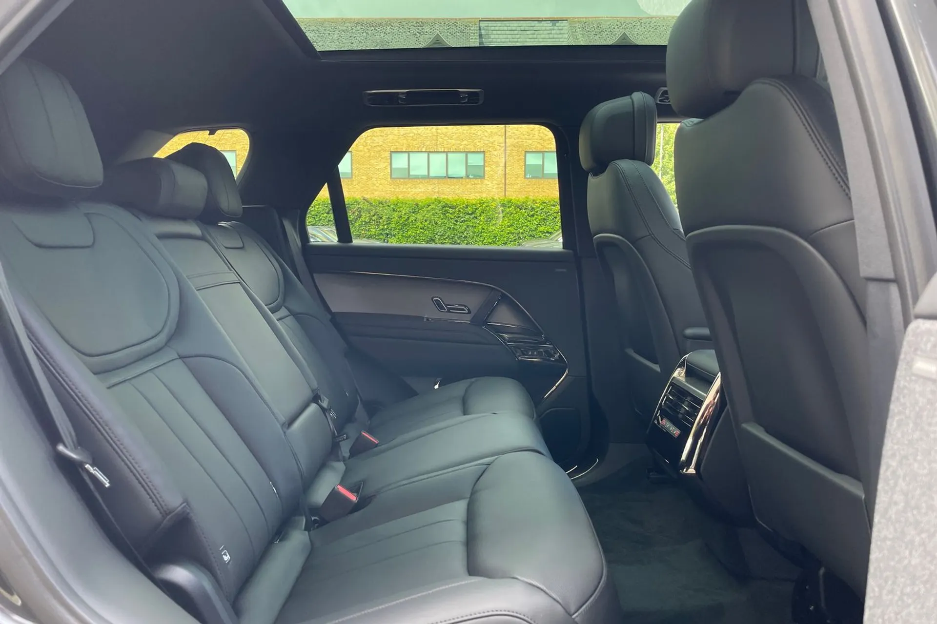 LAND ROVER RANGE ROVER SPORT thumbnail image number 30