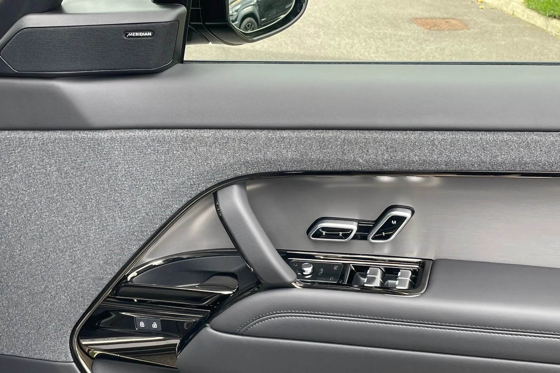 LAND ROVER RANGE ROVER SPORT thumbnail image number 51