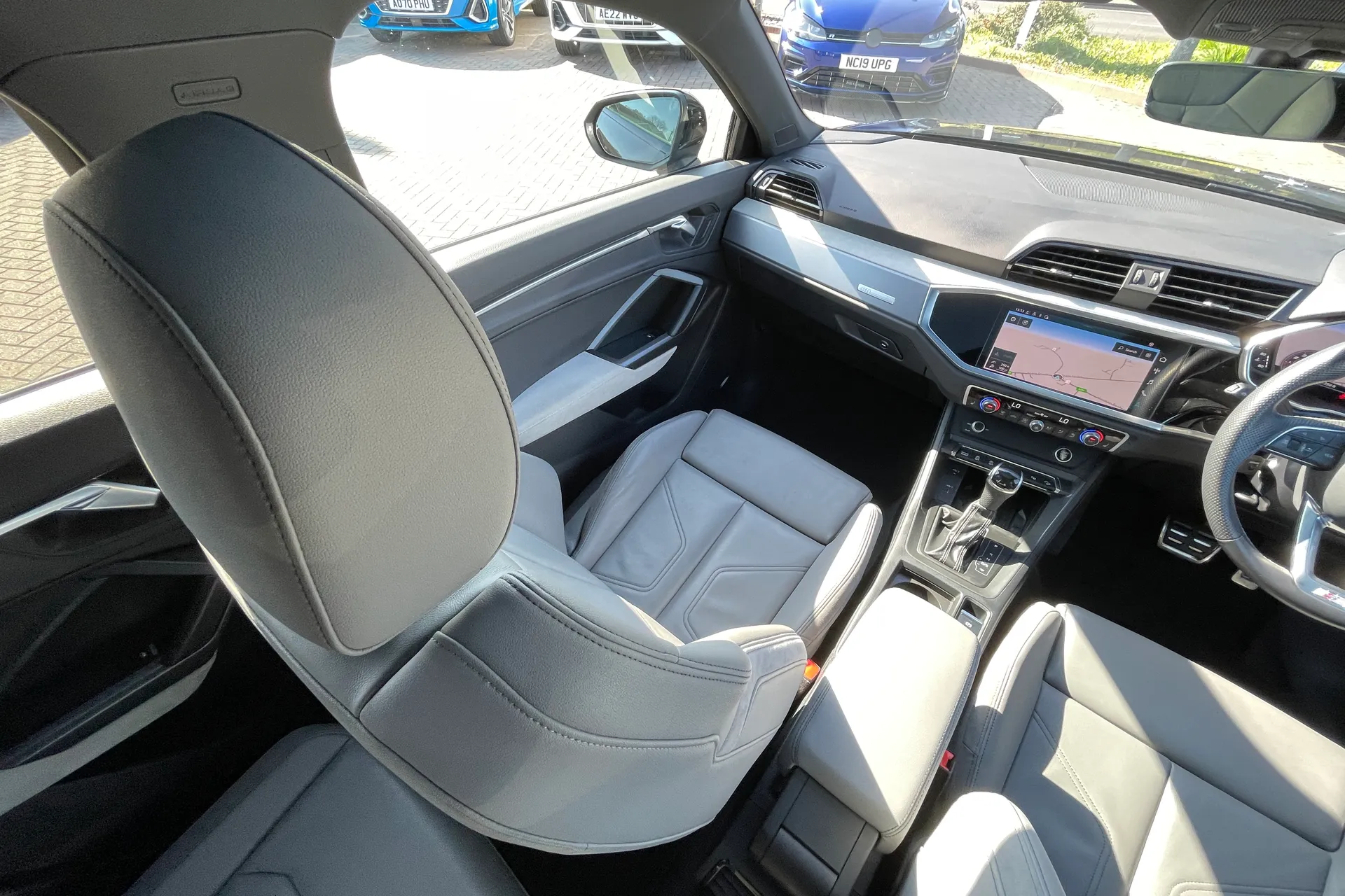 Audi Q3 thumbnail image number 46