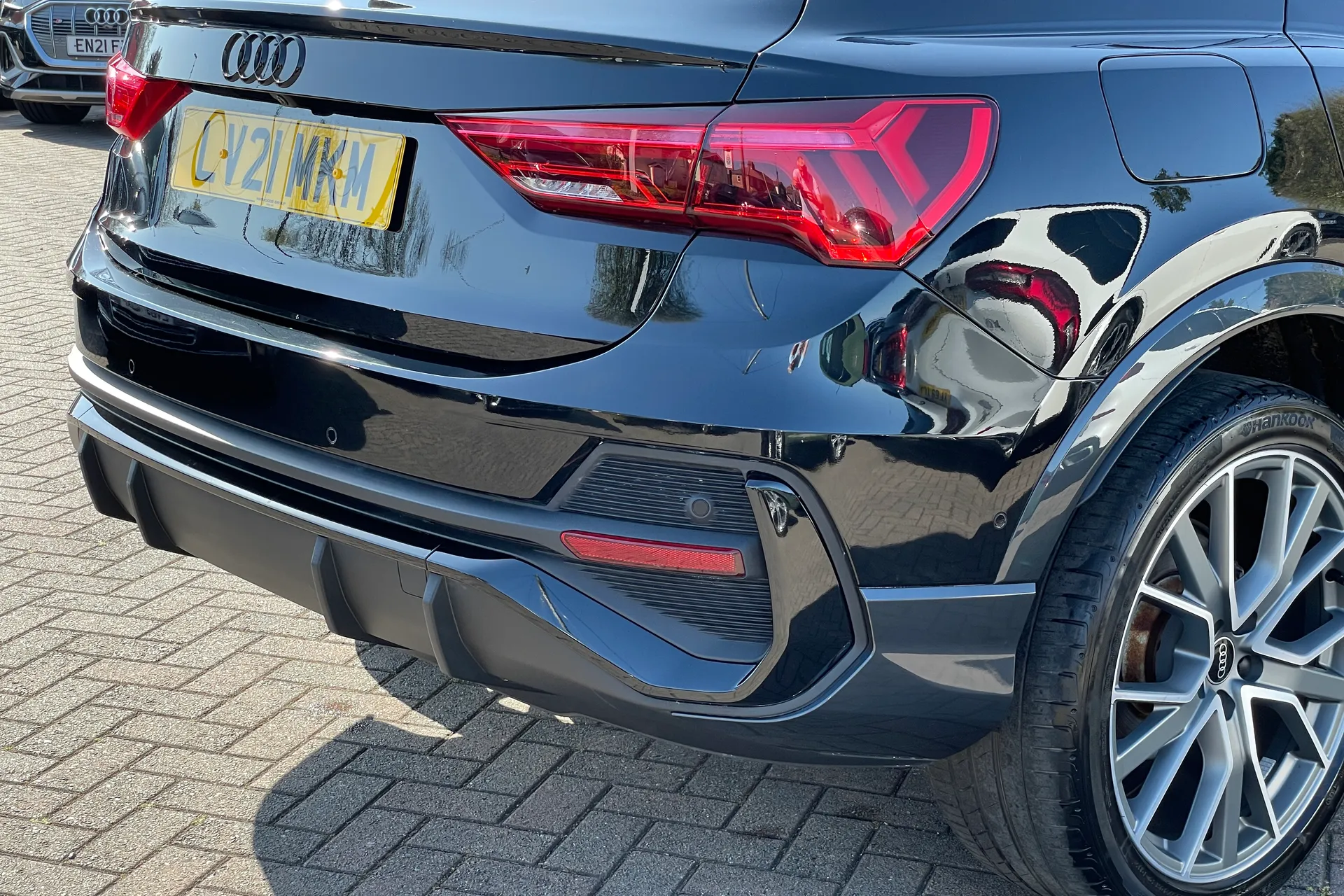 Audi Q3 thumbnail image number 28