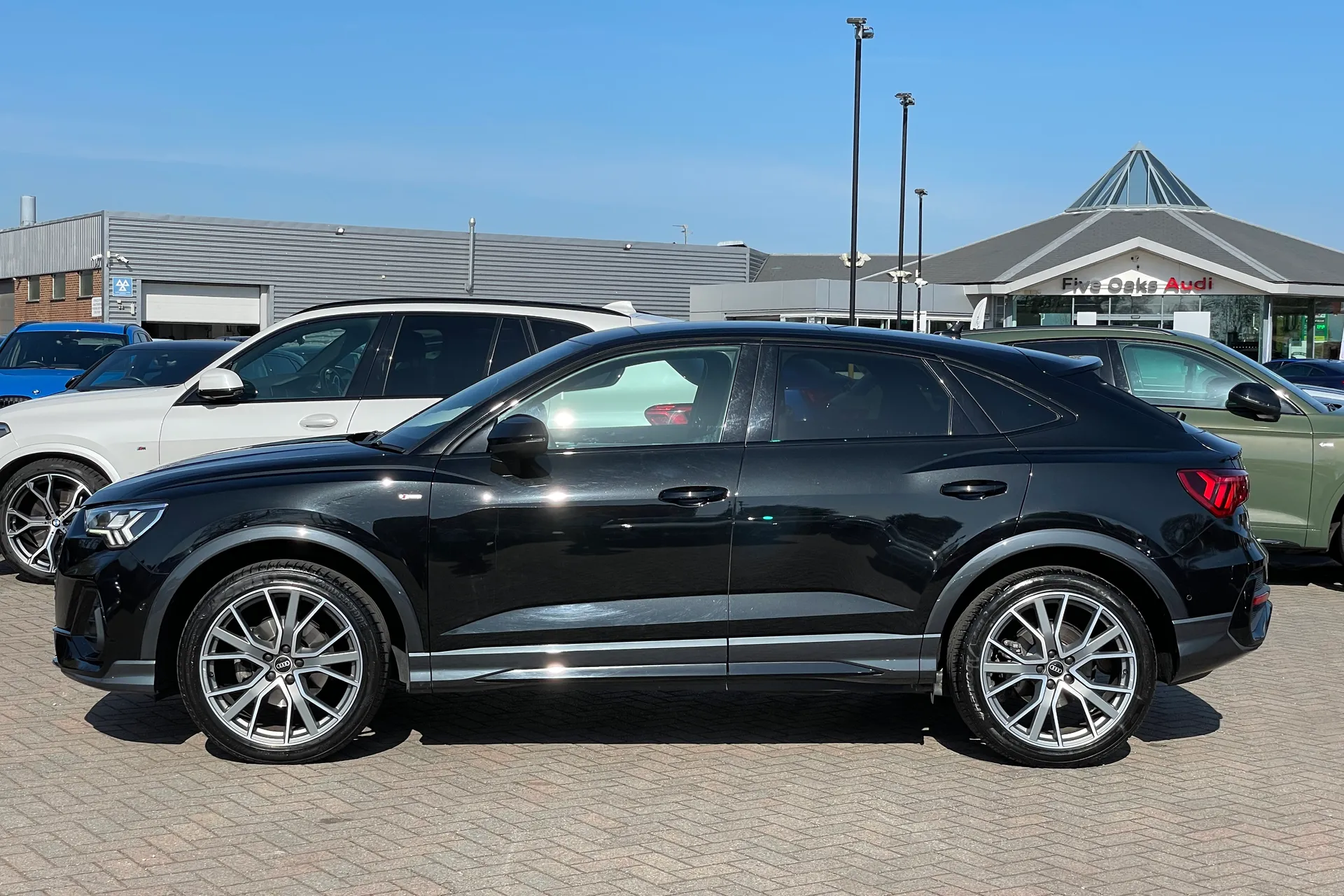 Audi Q3 thumbnail image number 52