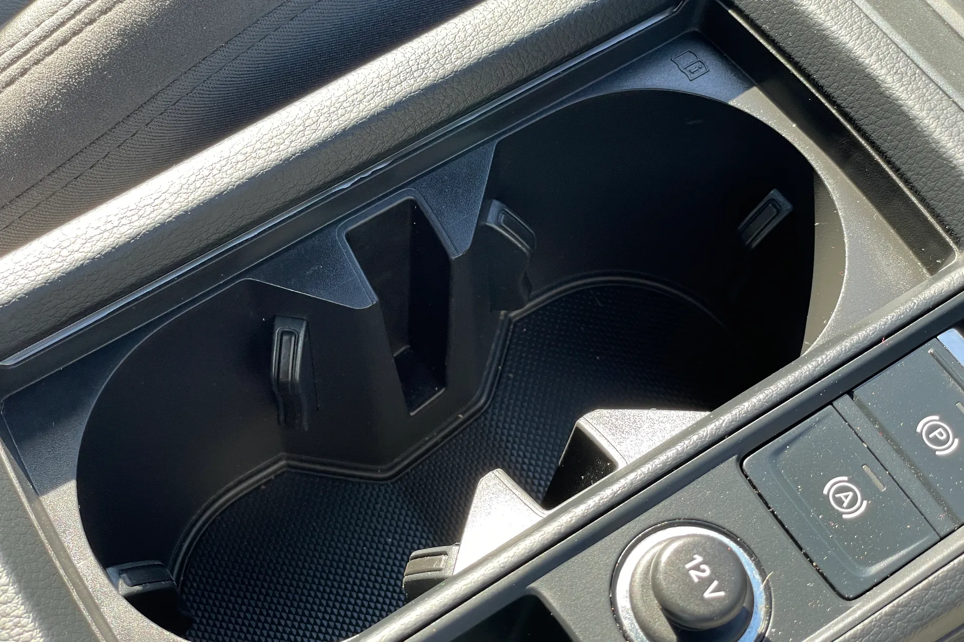 Audi Q3 thumbnail image number 14