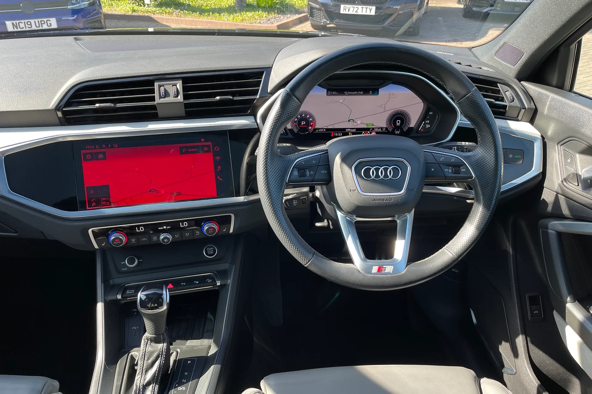 Audi Q3 thumbnail image number 44