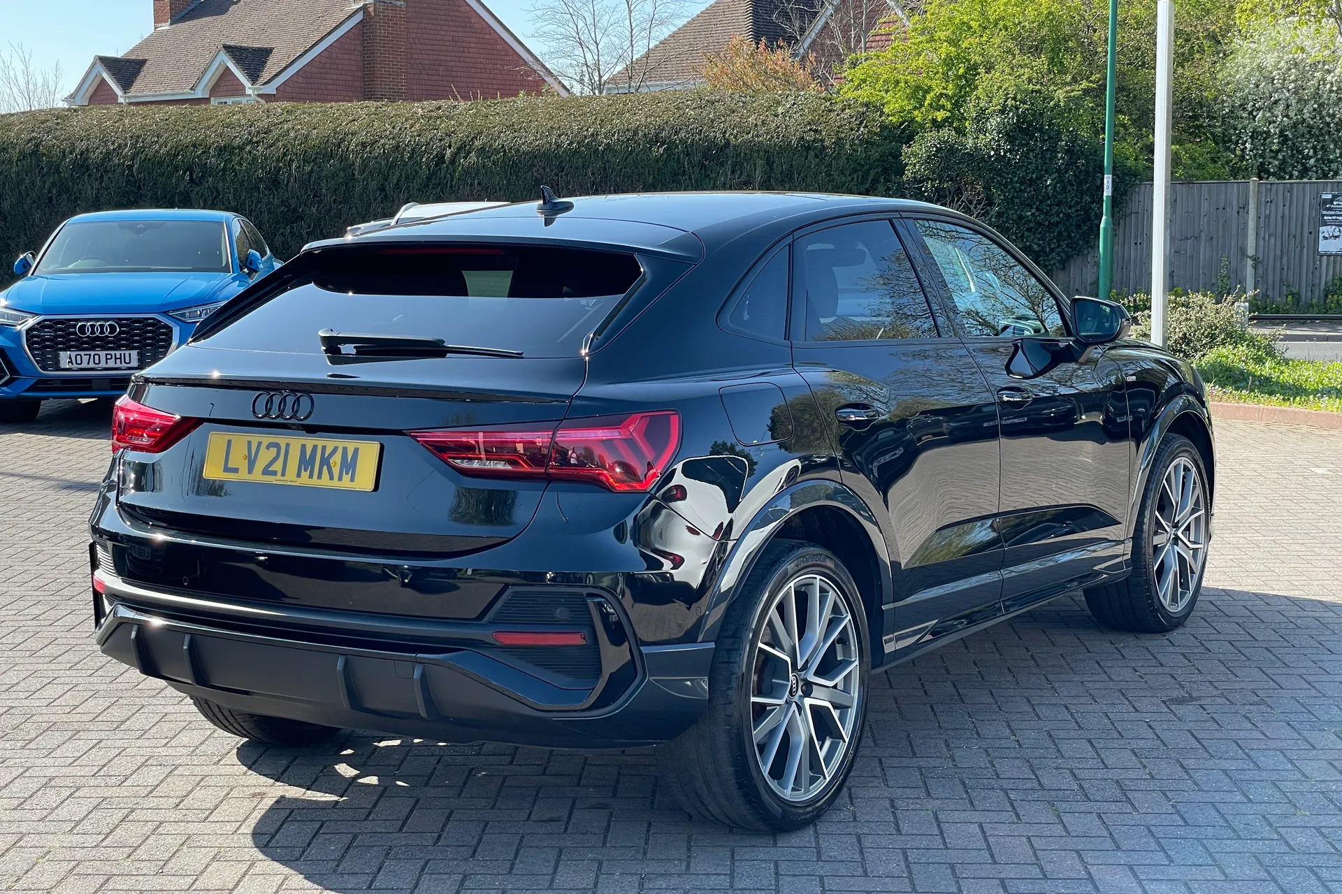 Audi Q3 thumbnail image number 4