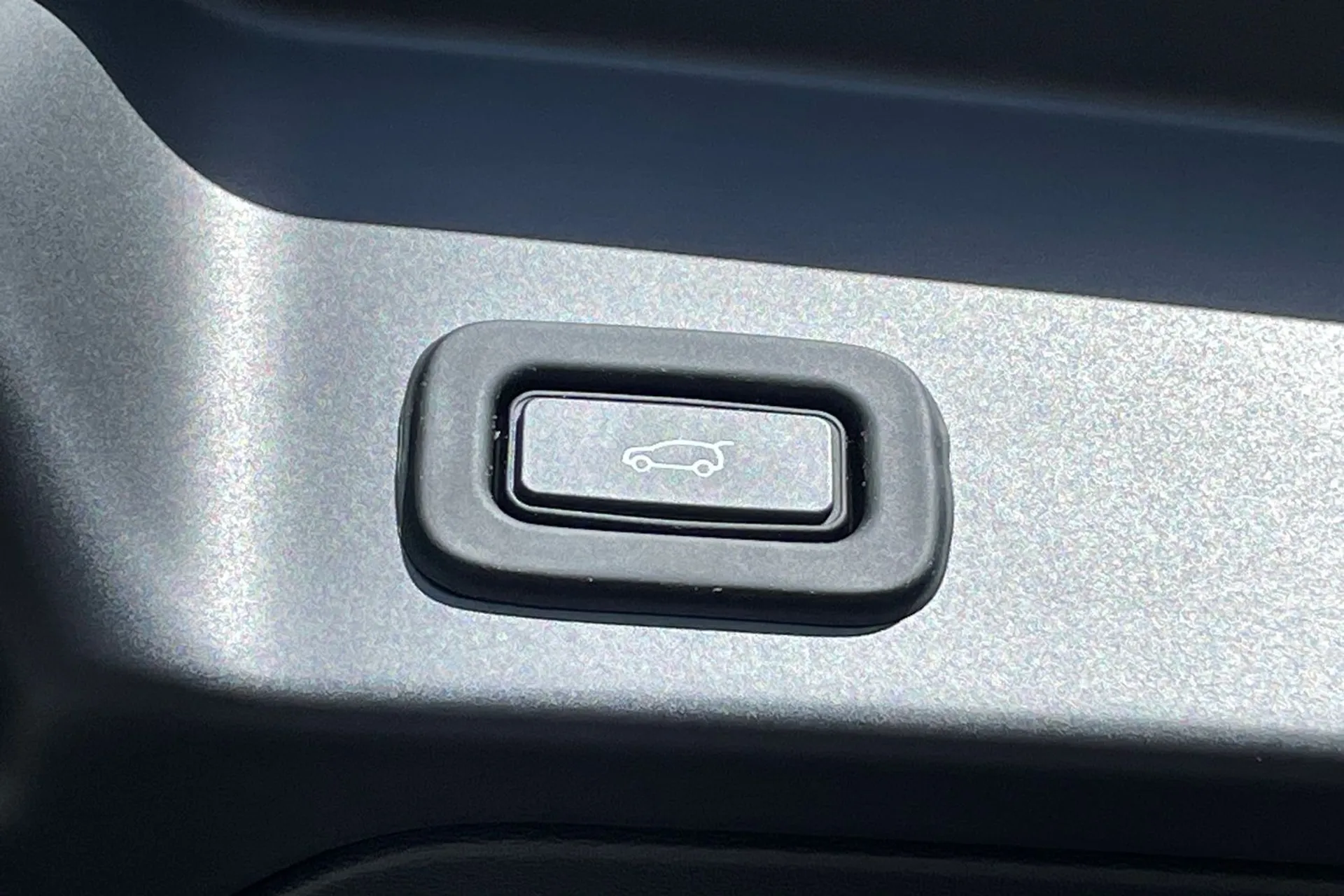 LAND ROVER R ROVER EVOQUE A-BIO D MH thumbnail image number 42