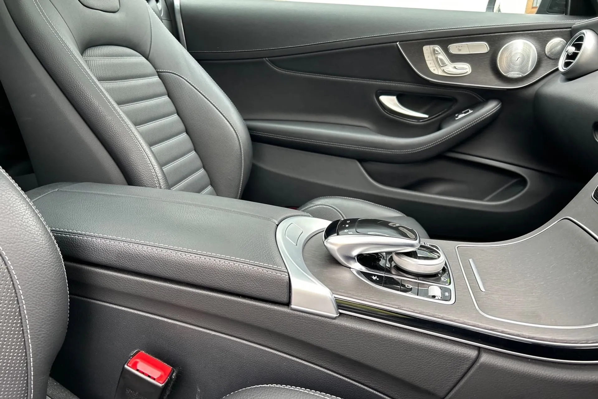 MERCEDES-BENZ C CLASS thumbnail image number 52