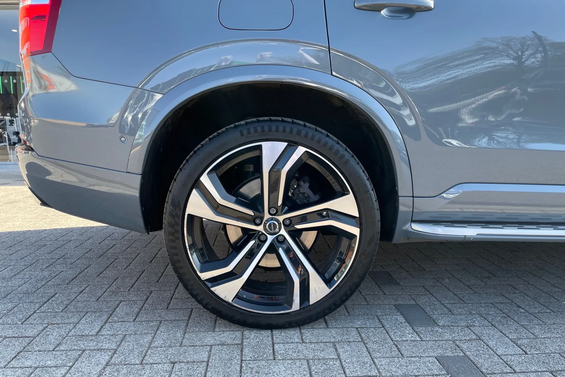 Volvo XC90 thumbnail image number 14