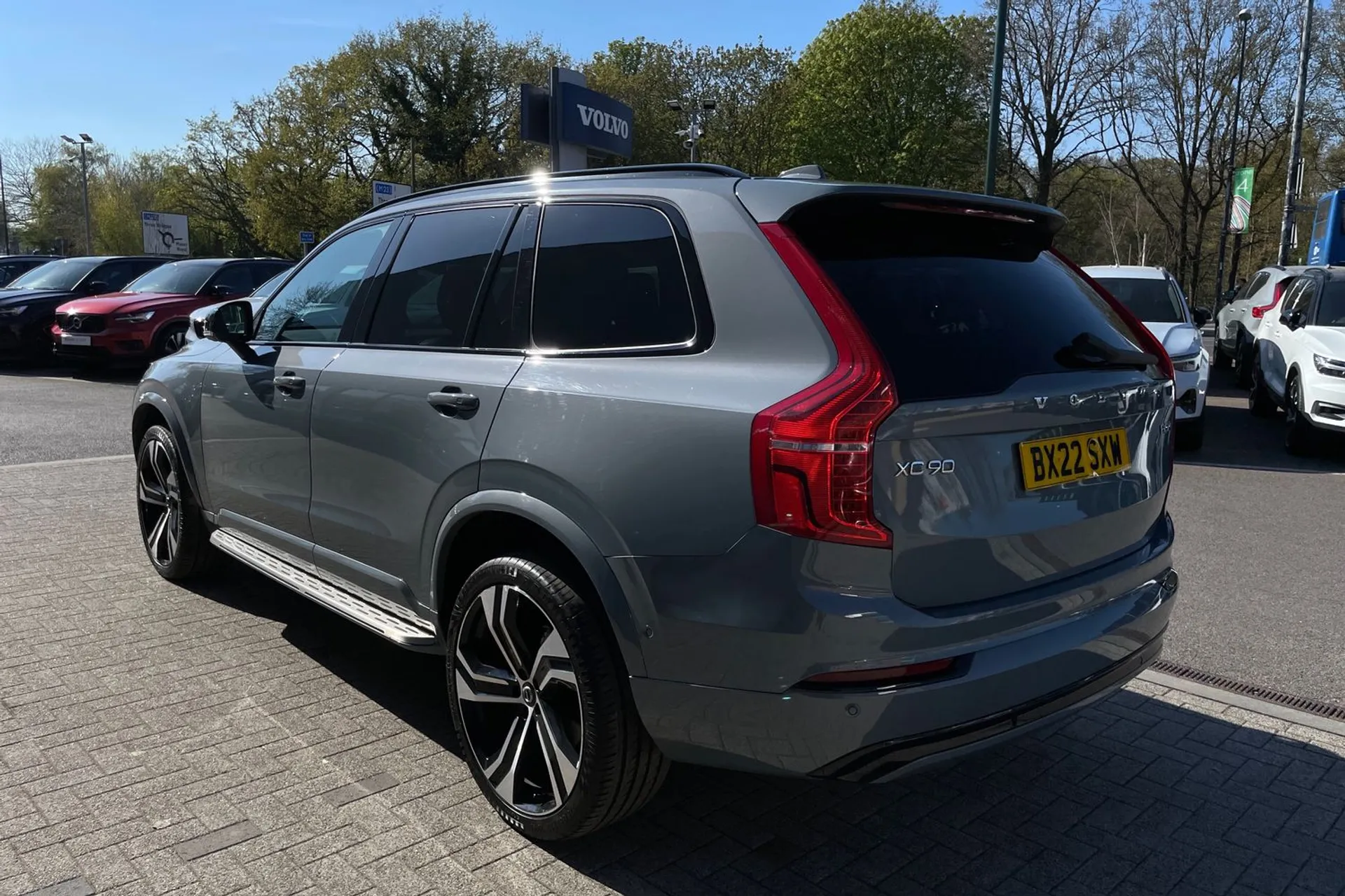 Volvo XC90 thumbnail image number 10