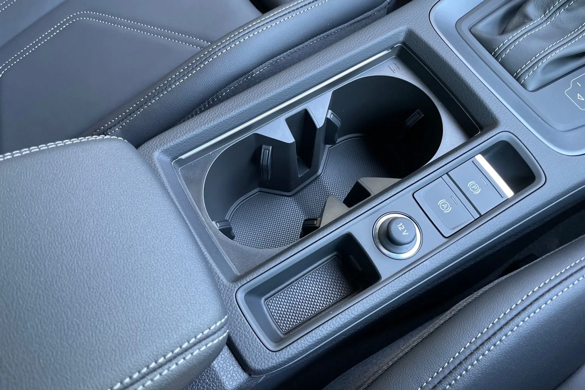 Audi Q3 thumbnail image number 43
