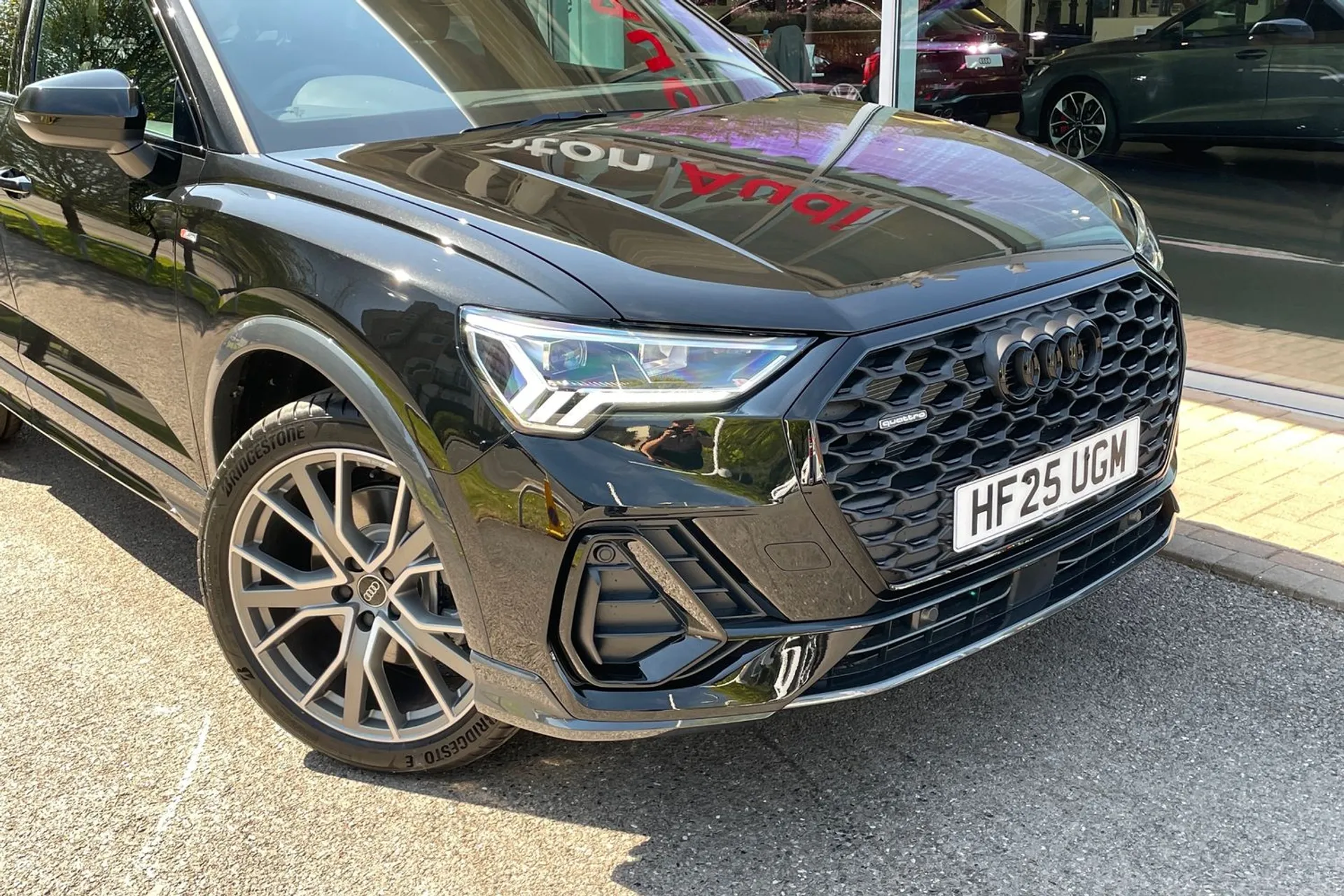 Audi Q3 thumbnail image number 5