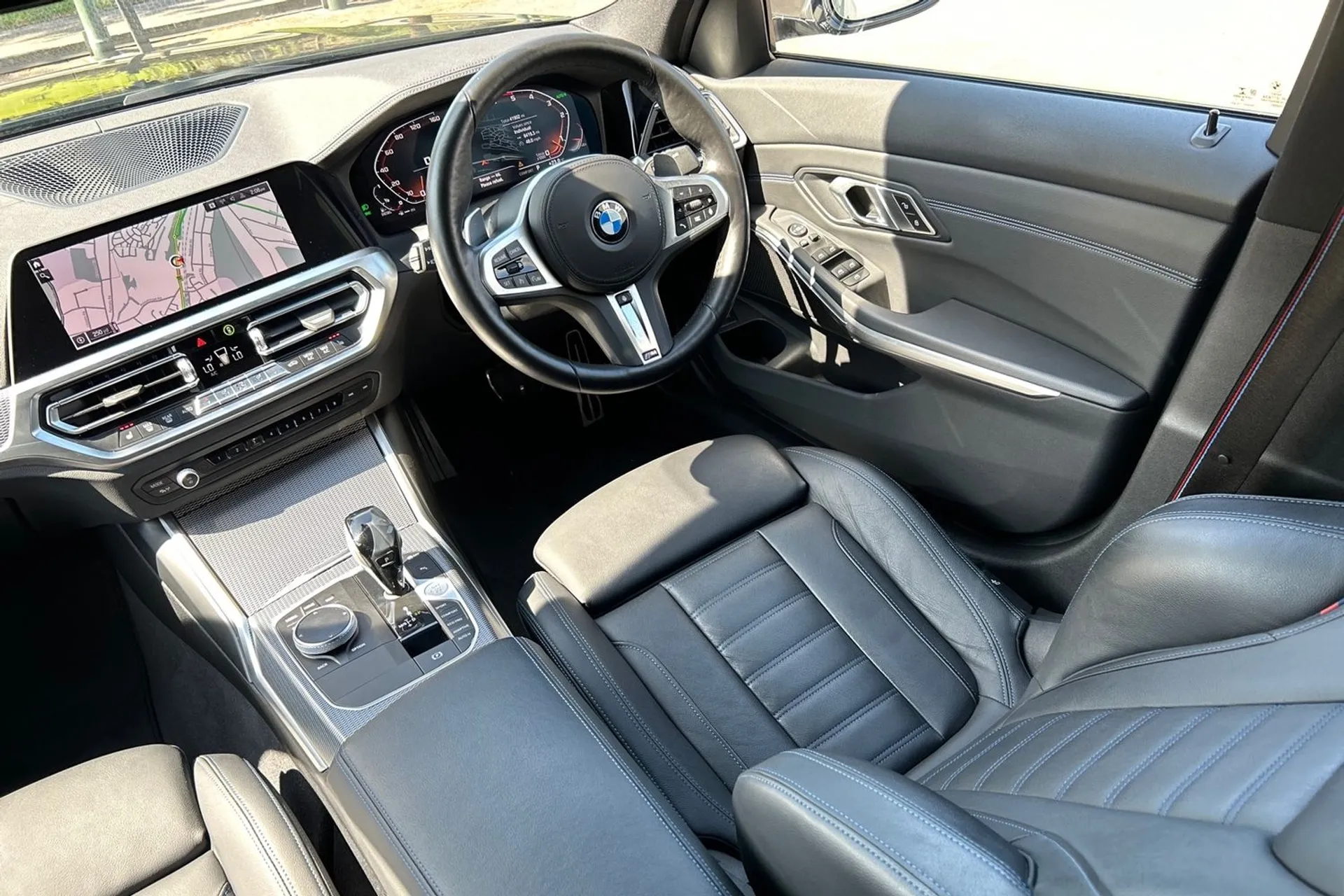 BMW 3 SERIES thumbnail image number 38
