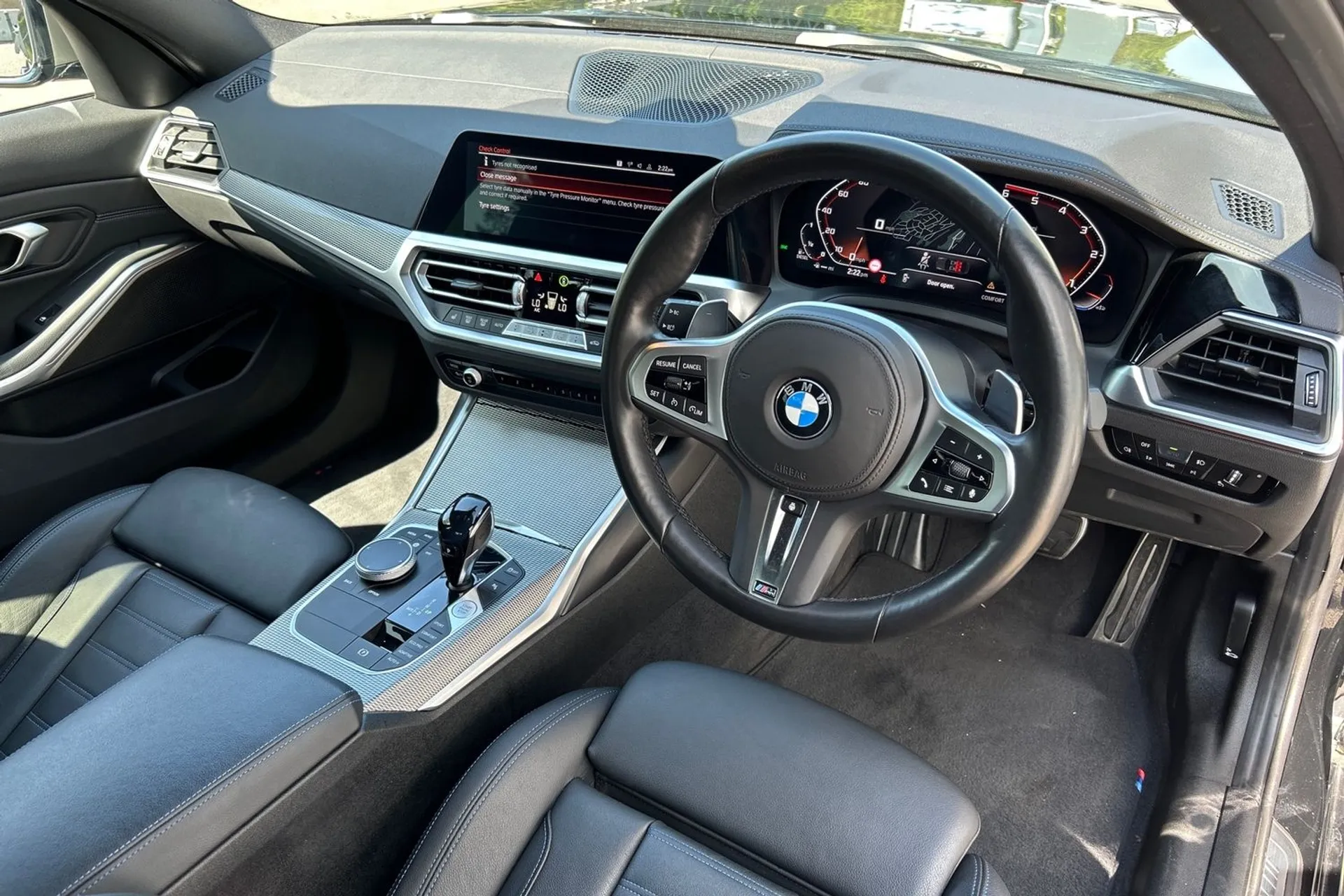 BMW 3 SERIES thumbnail image number 12