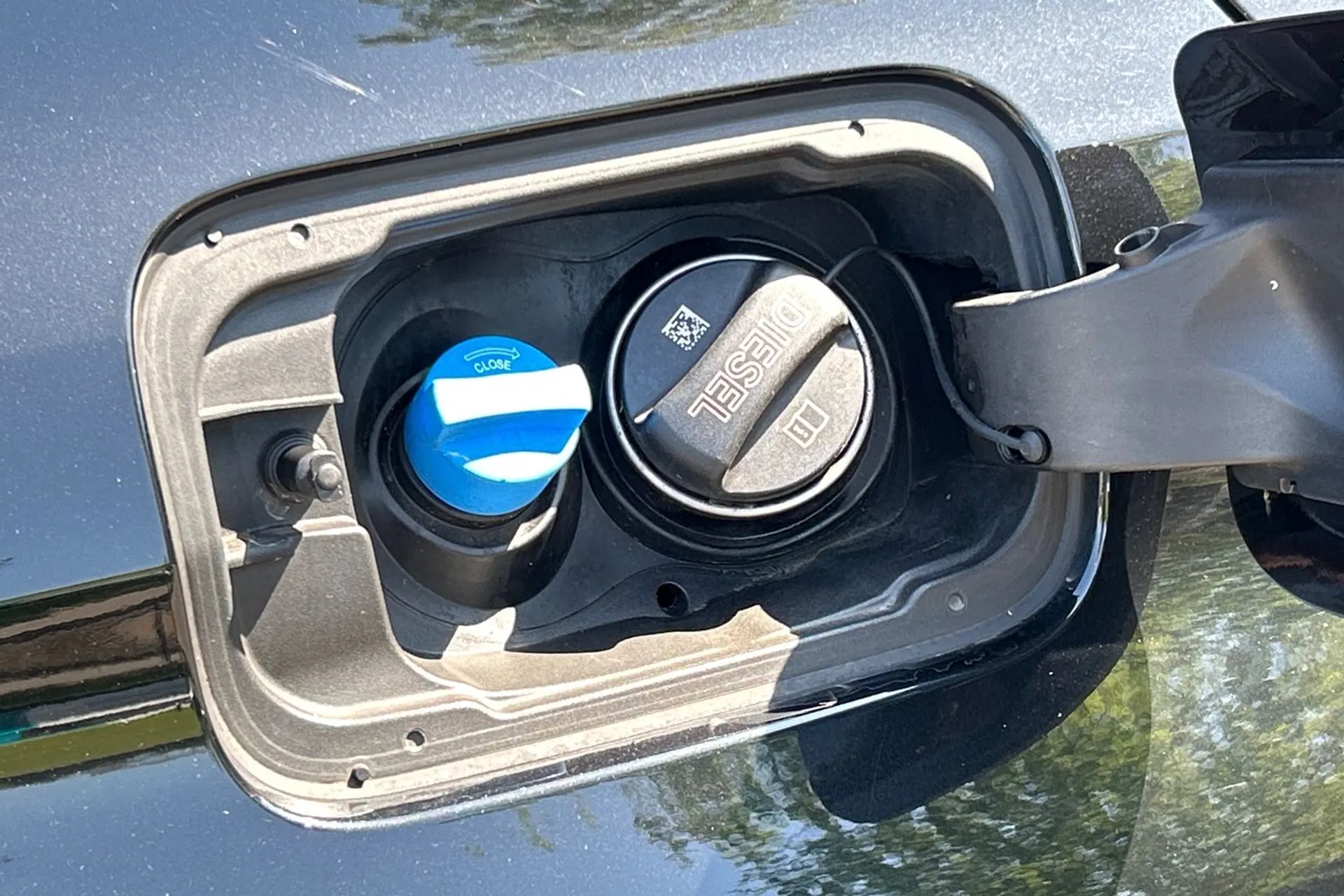 BMW 3 SERIES thumbnail image number 32