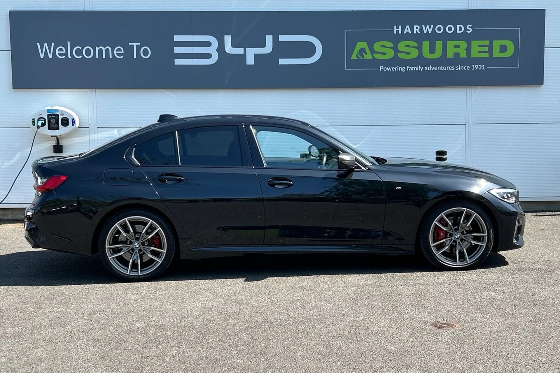 BMW 3 SERIES thumbnail image number 2