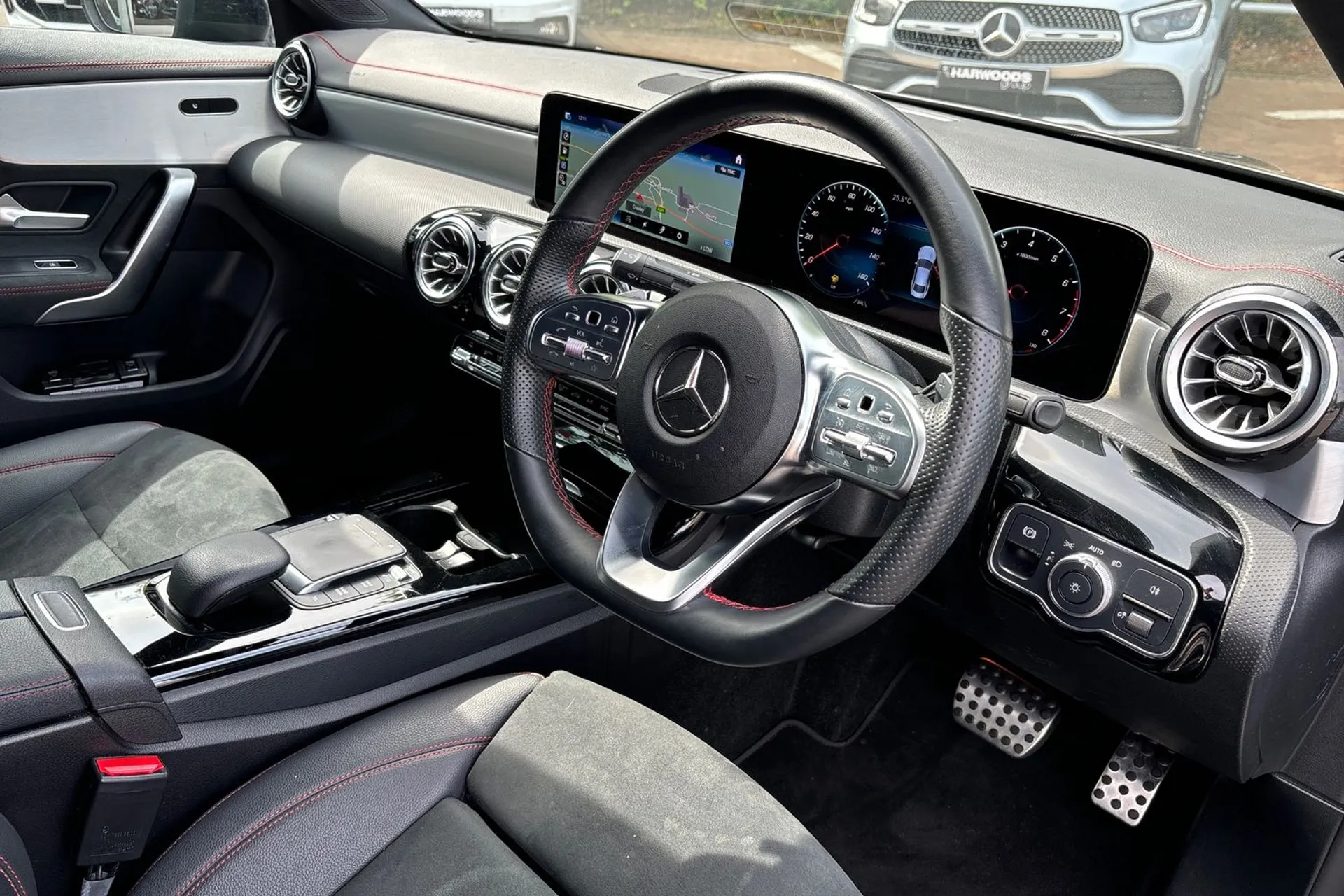 MERCEDES-BENZ CLA thumbnail image number 25