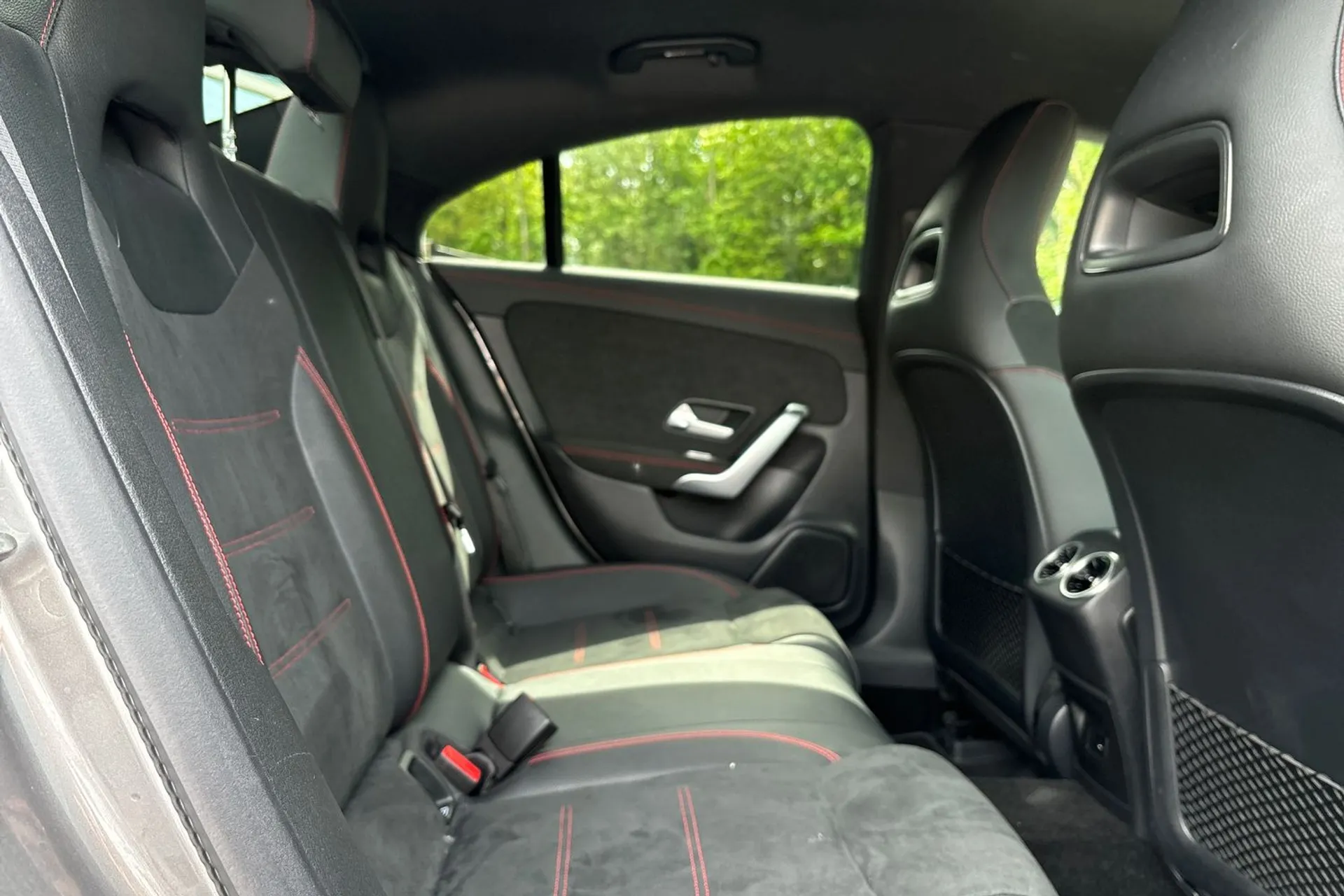 MERCEDES-BENZ CLA thumbnail image number 21
