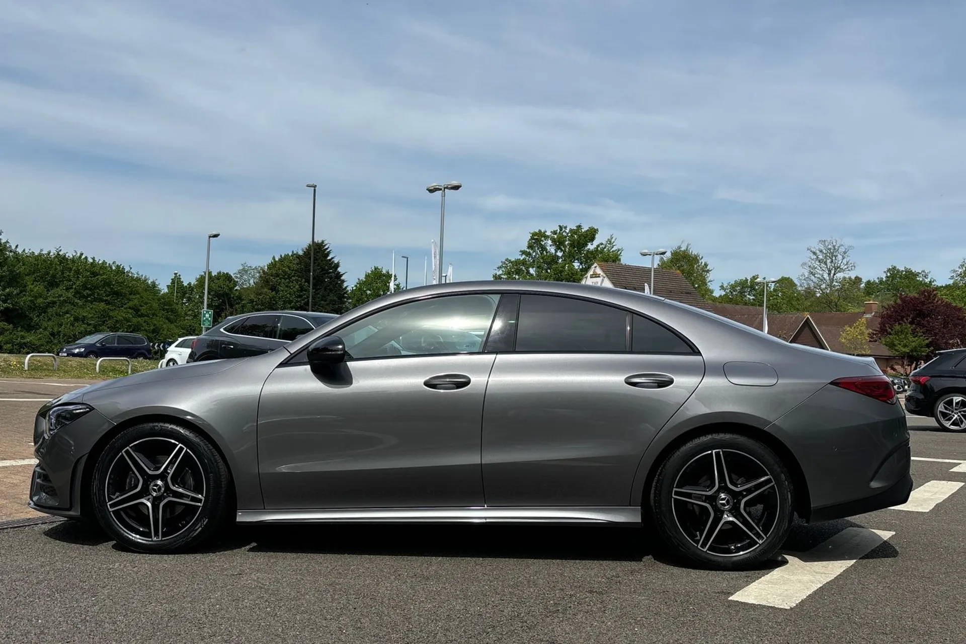 MERCEDES-BENZ CLA thumbnail image number 9