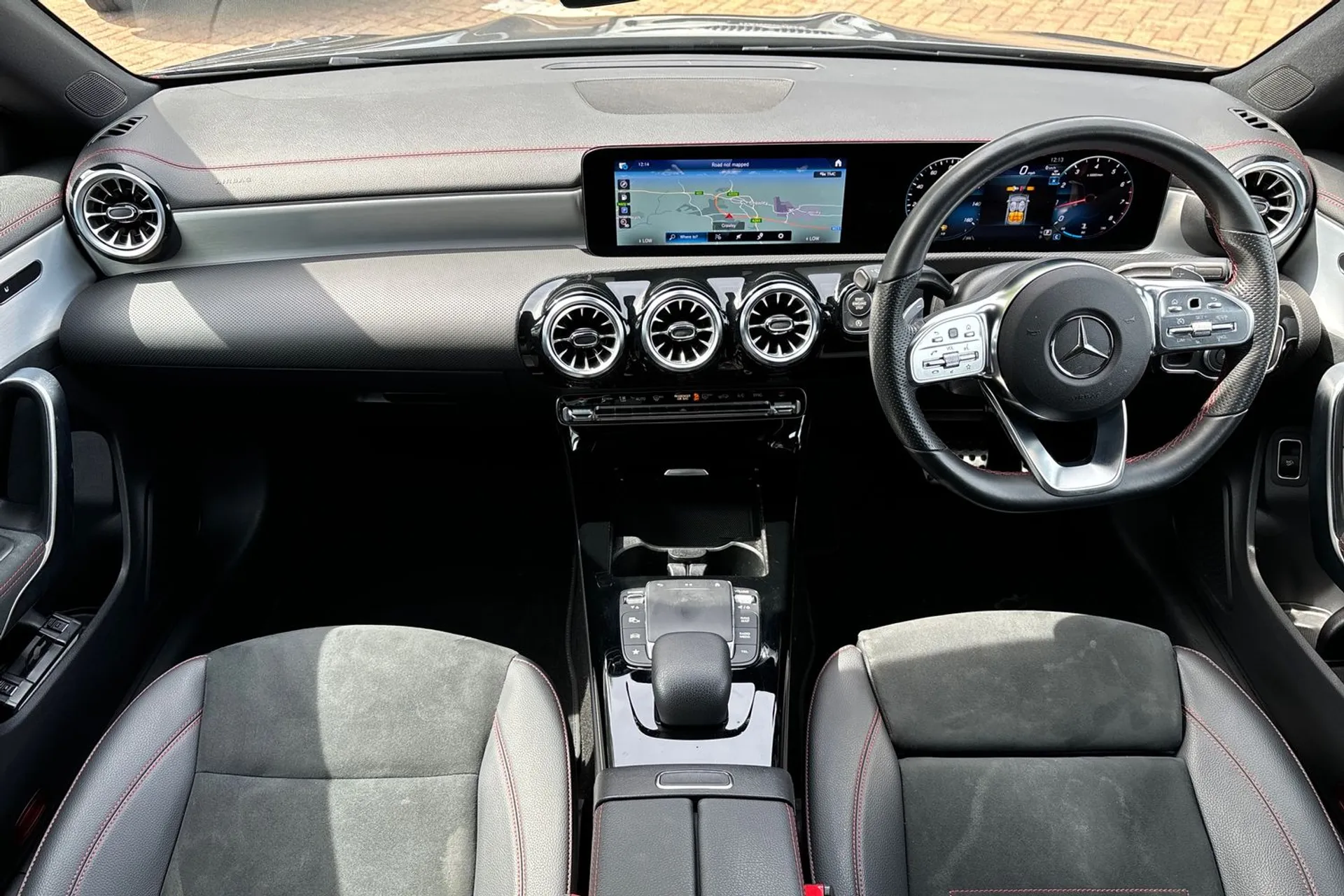 MERCEDES-BENZ CLA thumbnail image number 31