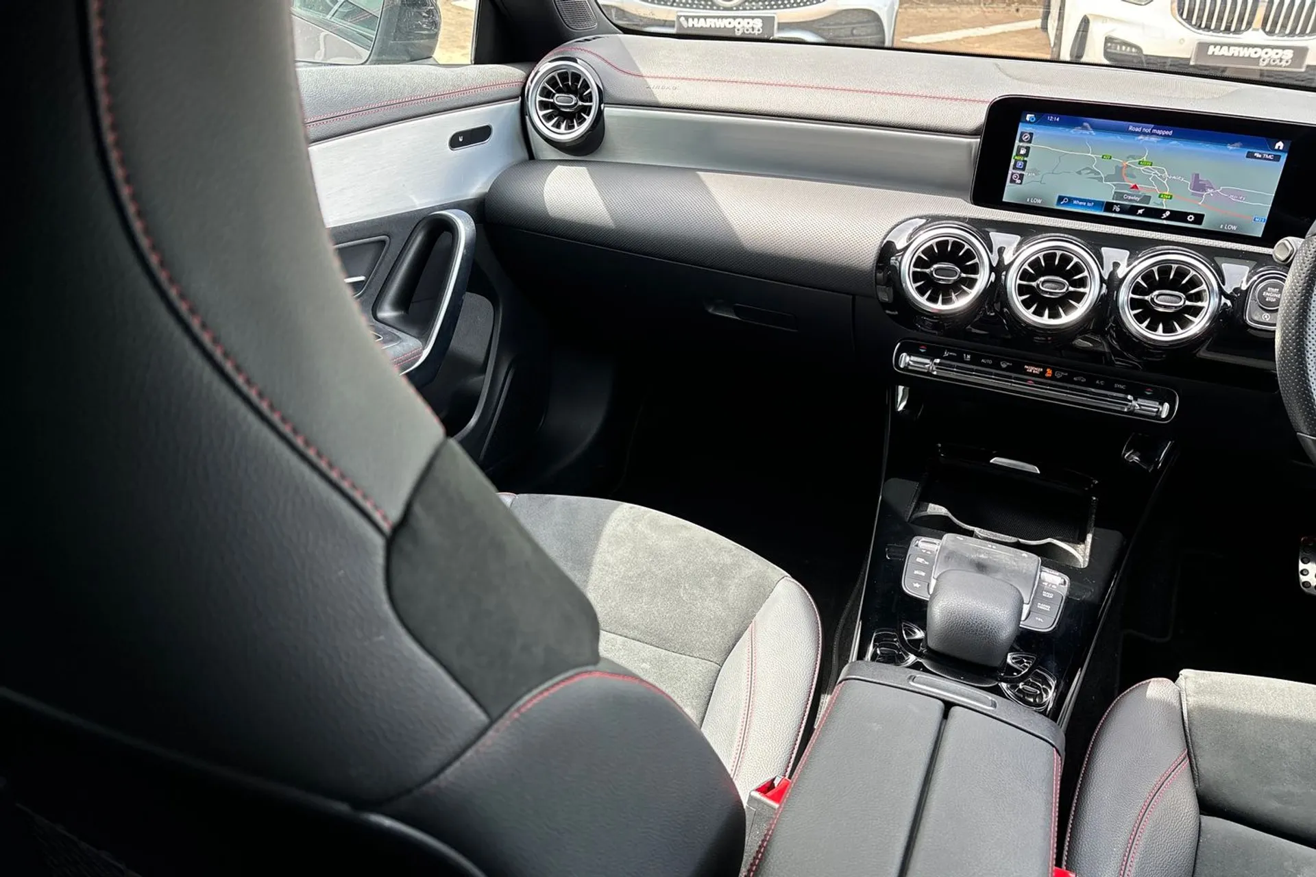 MERCEDES-BENZ CLA thumbnail image number 32