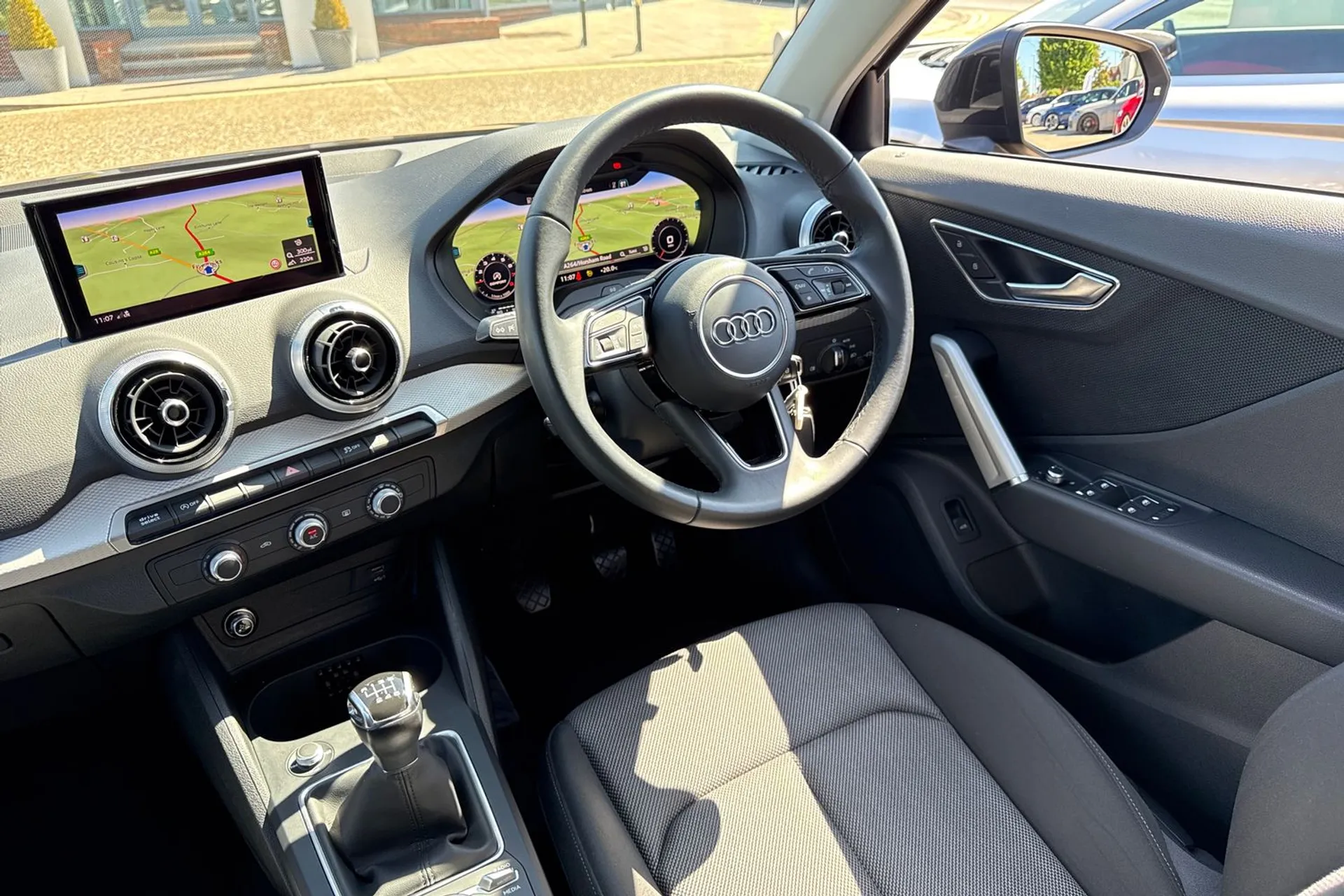 Audi Q2 thumbnail image number 36