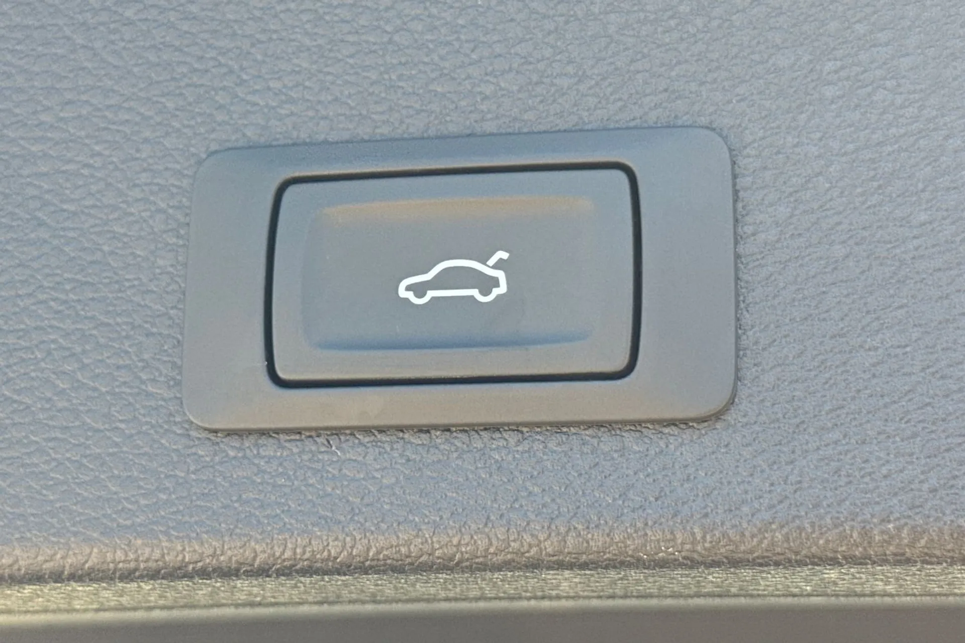 Audi Q2 thumbnail image number 31
