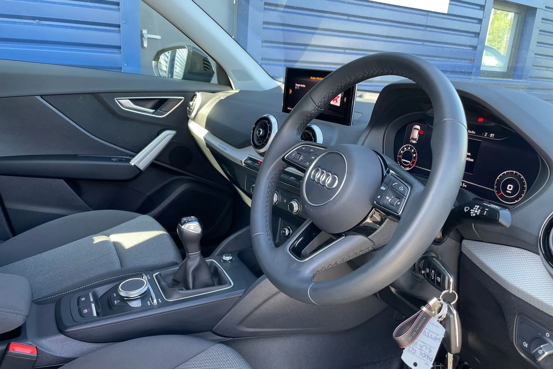 Audi Q2 thumbnail image number 25
