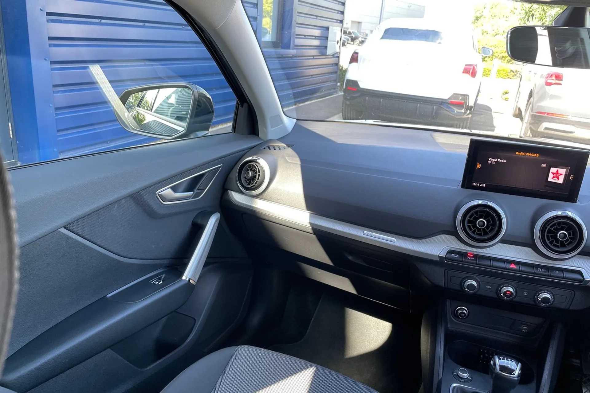 Audi Q2 thumbnail image number 33