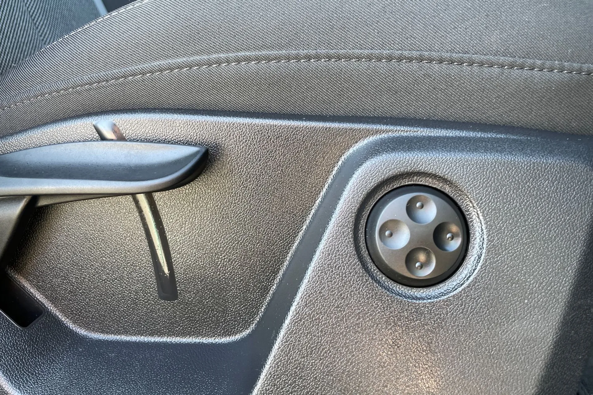 Audi Q2 thumbnail image number 53