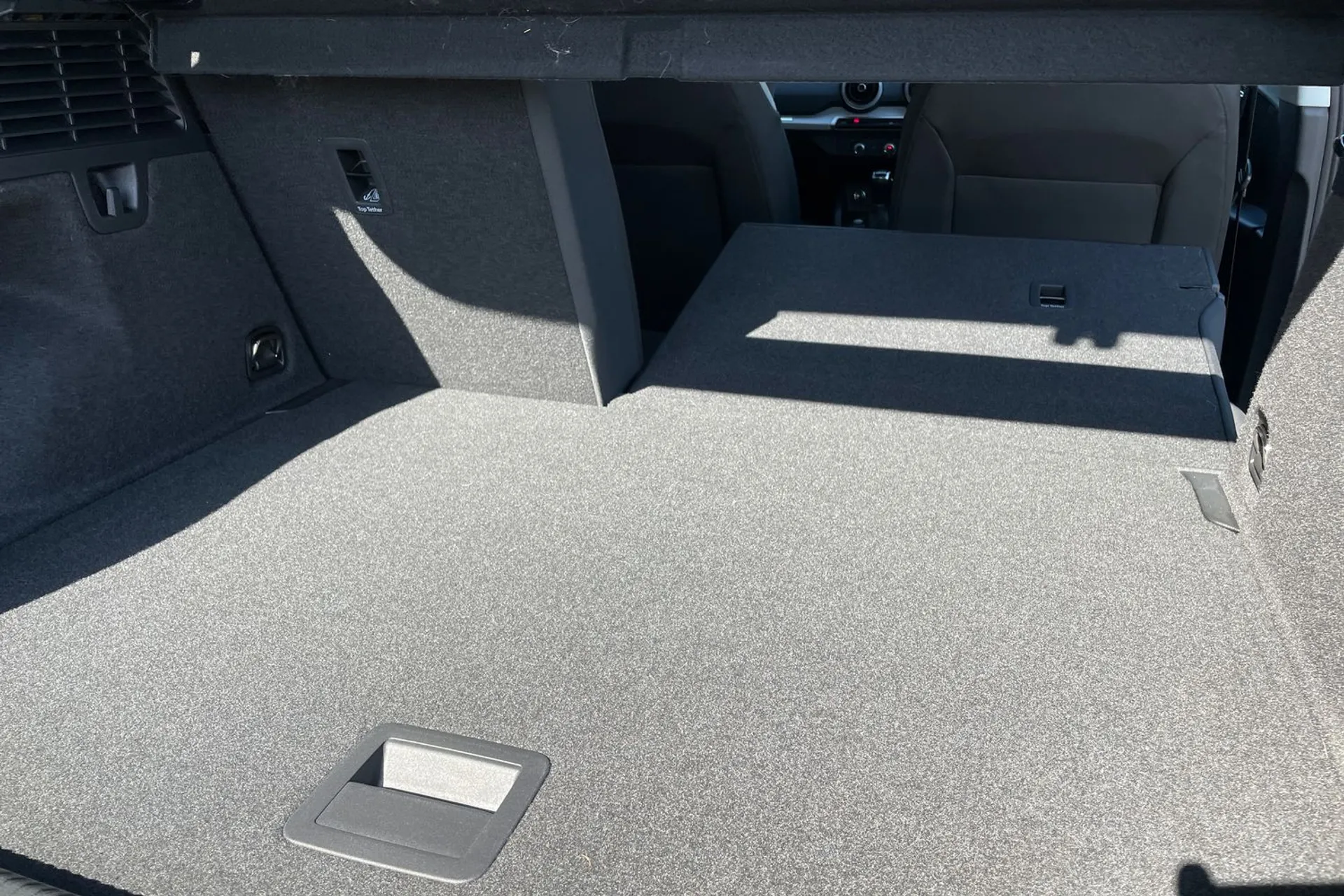 Audi Q2 thumbnail image number 20