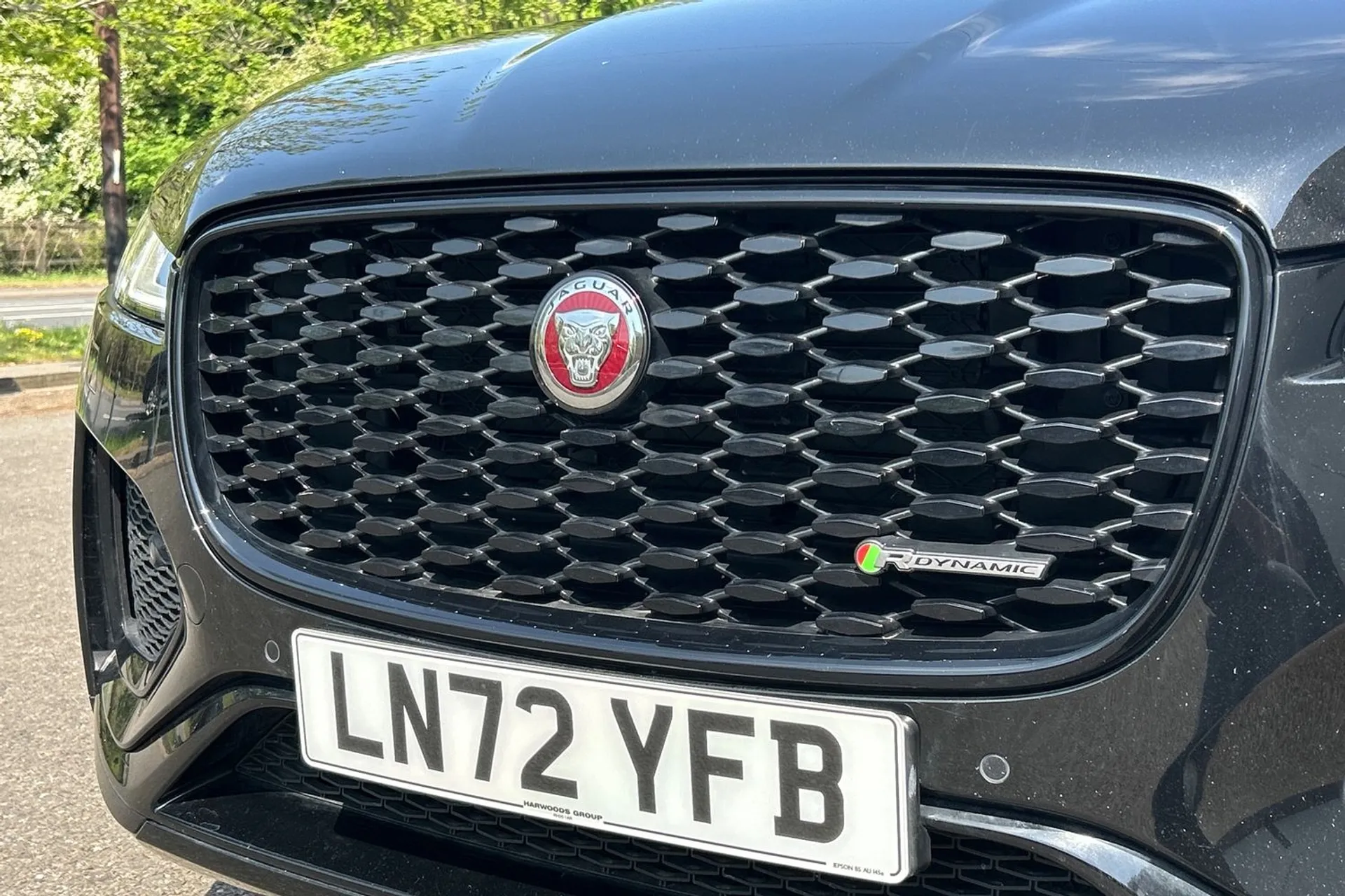 Jaguar F-PACE thumbnail image number 23