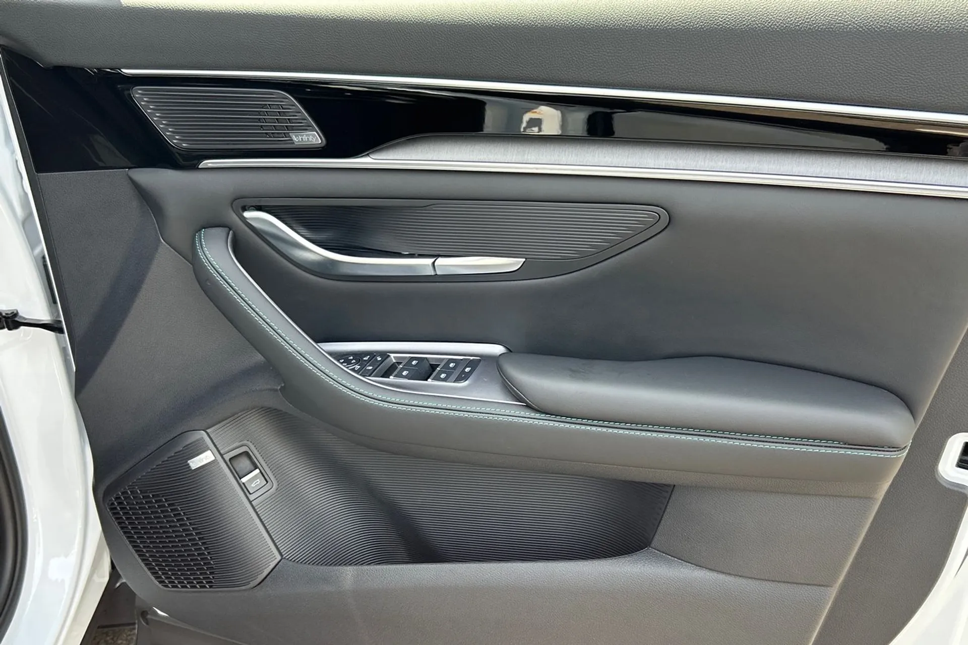 BYD SEAL U thumbnail image number 52