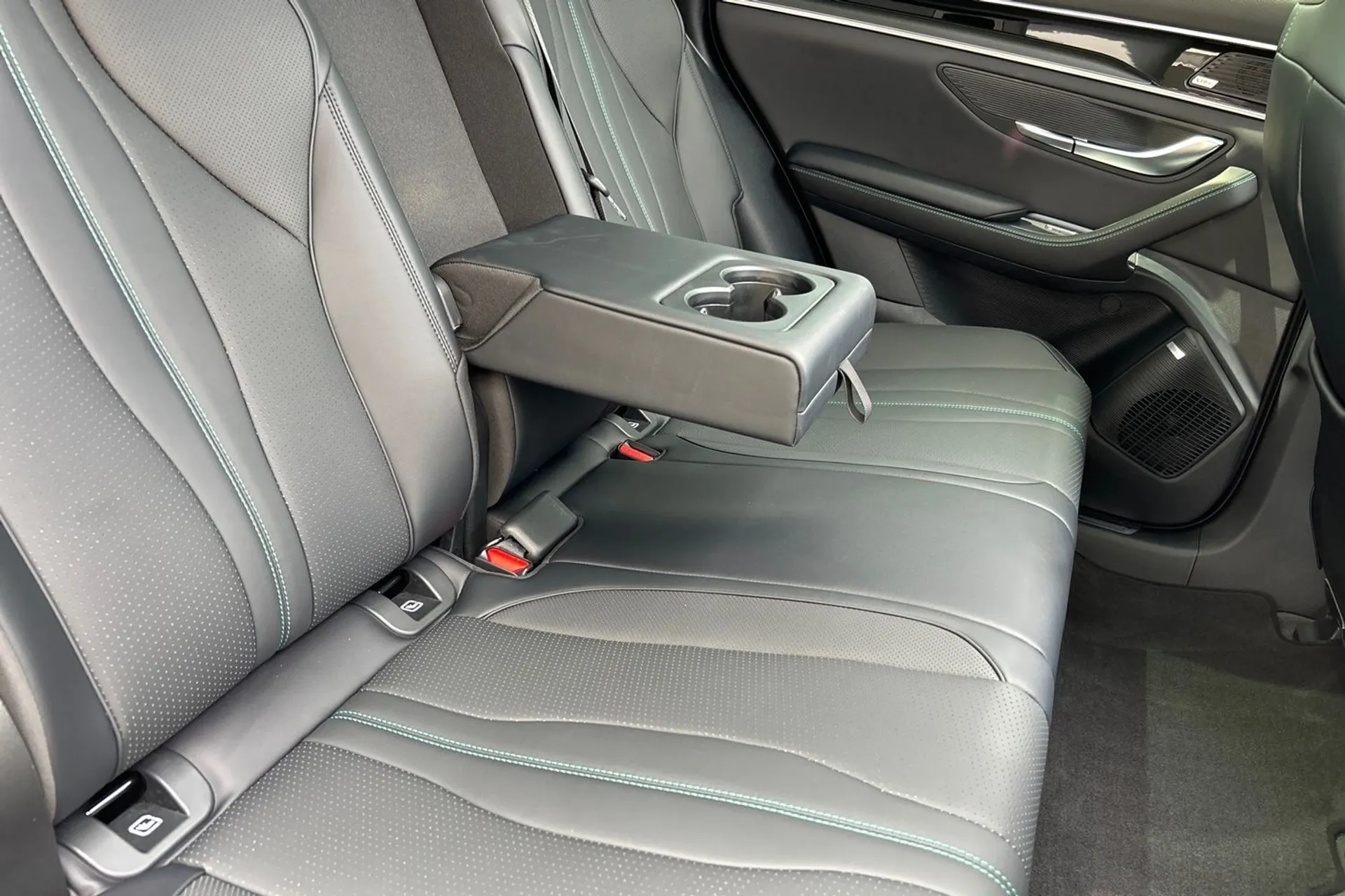 BYD SEAL U thumbnail image number 24