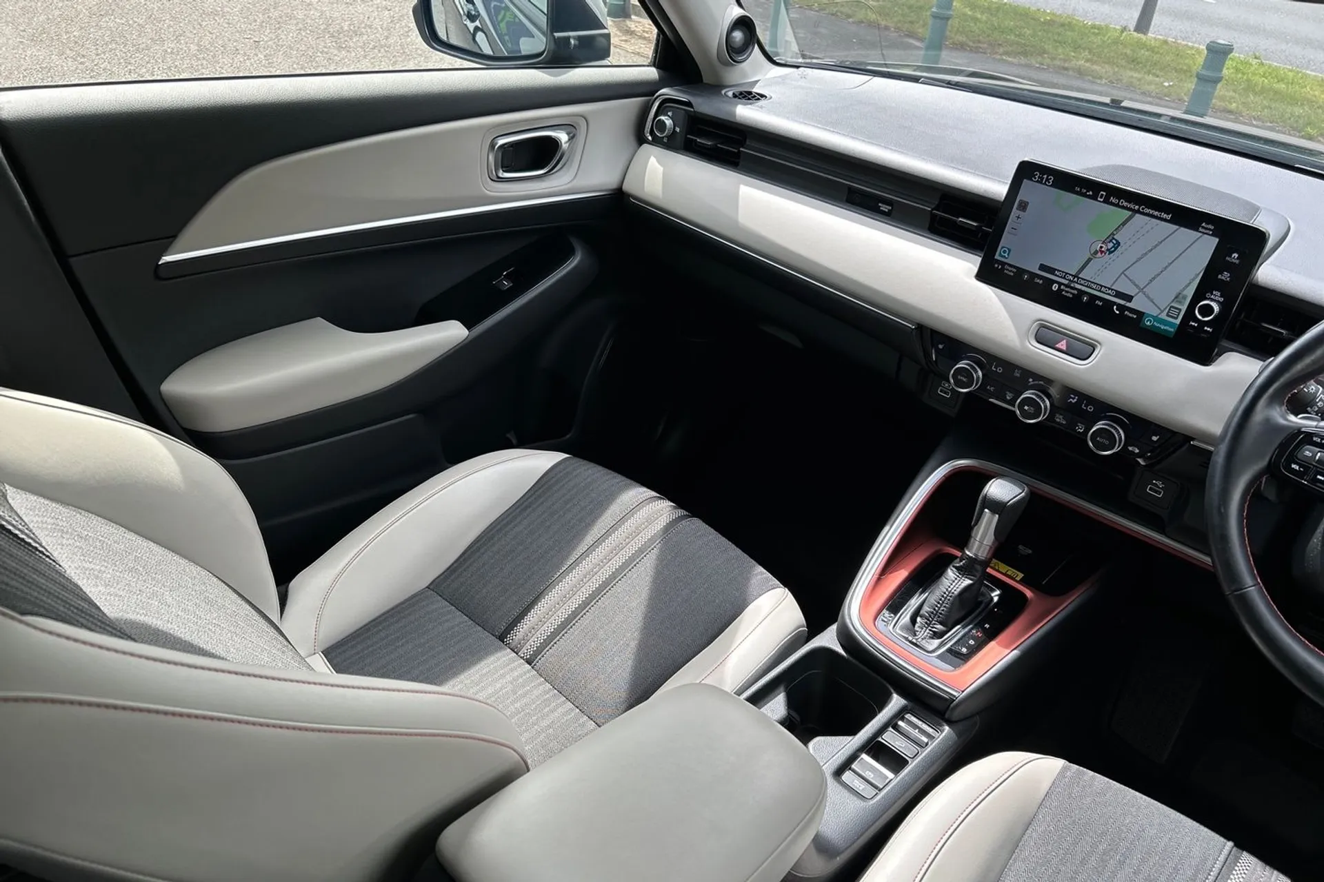 HONDA HR-V thumbnail image number 39