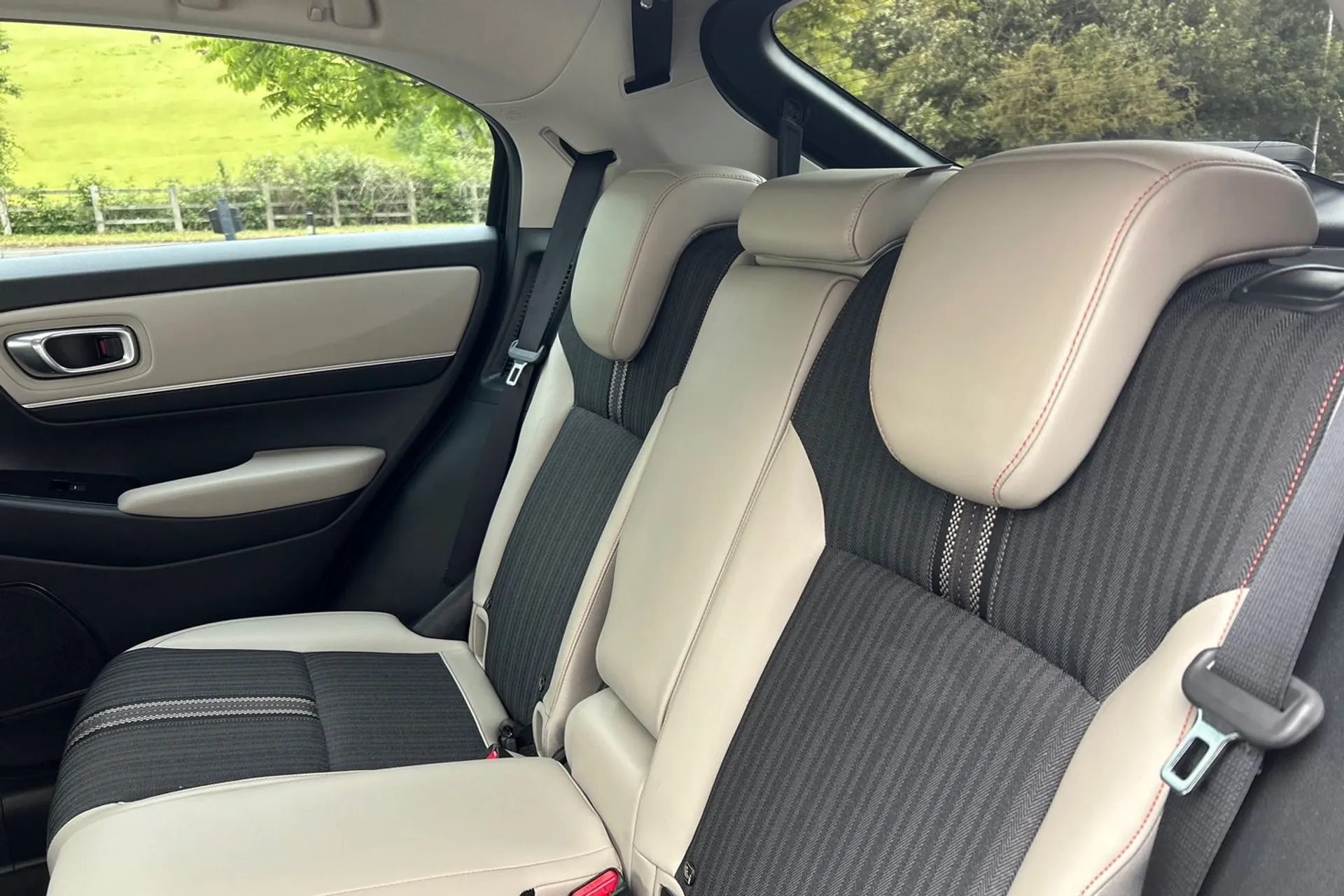 HONDA HR-V thumbnail image number 29