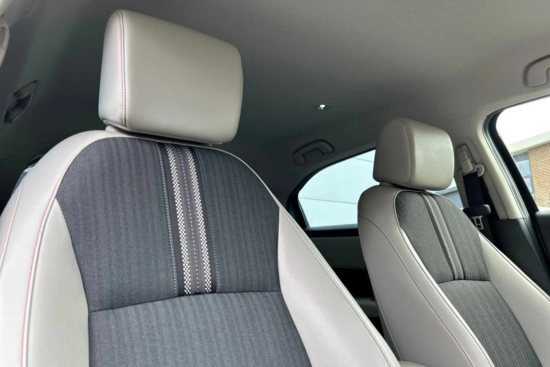 HONDA HR-V thumbnail image number 54
