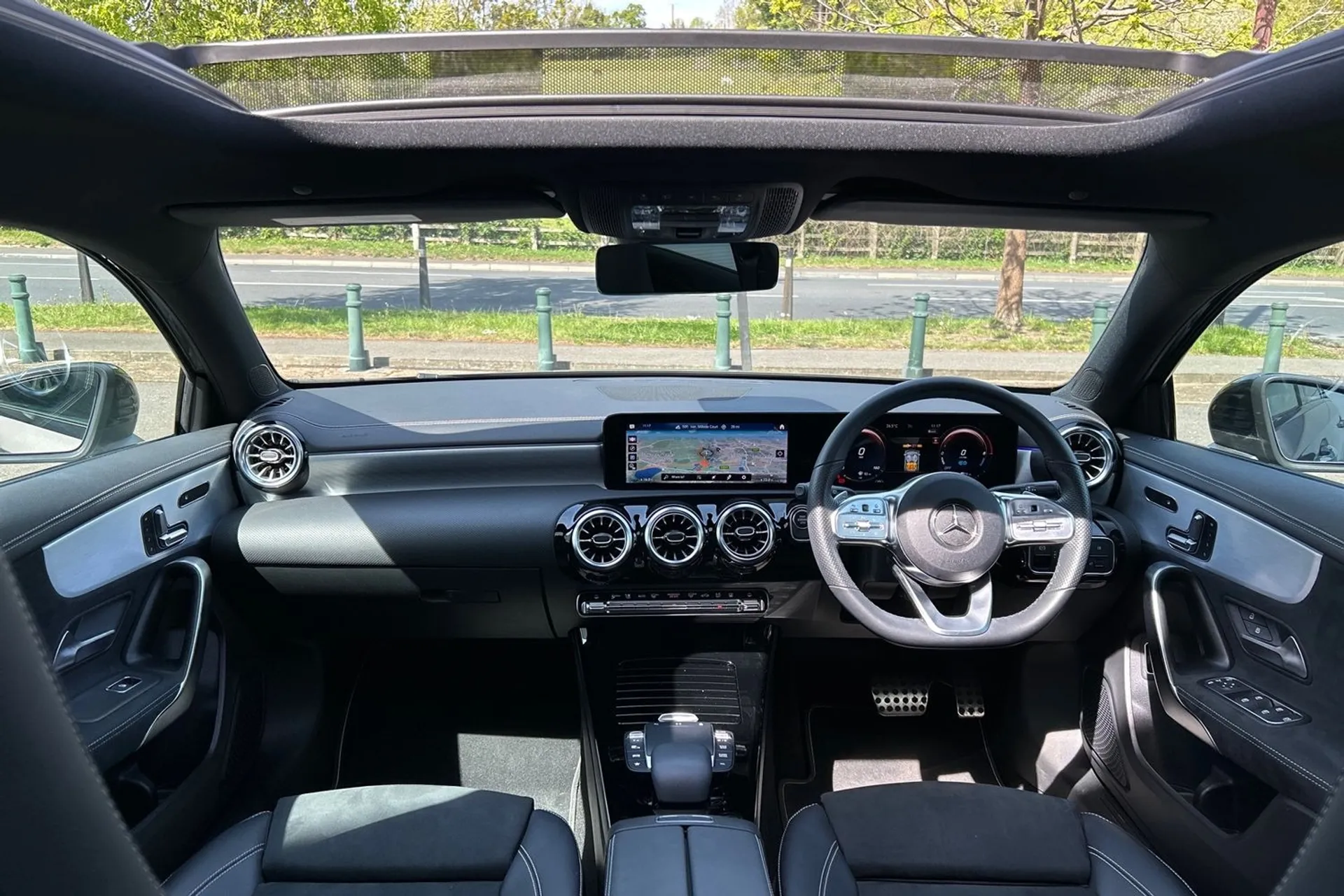 MERCEDES-BENZ A CLASS thumbnail image number 3